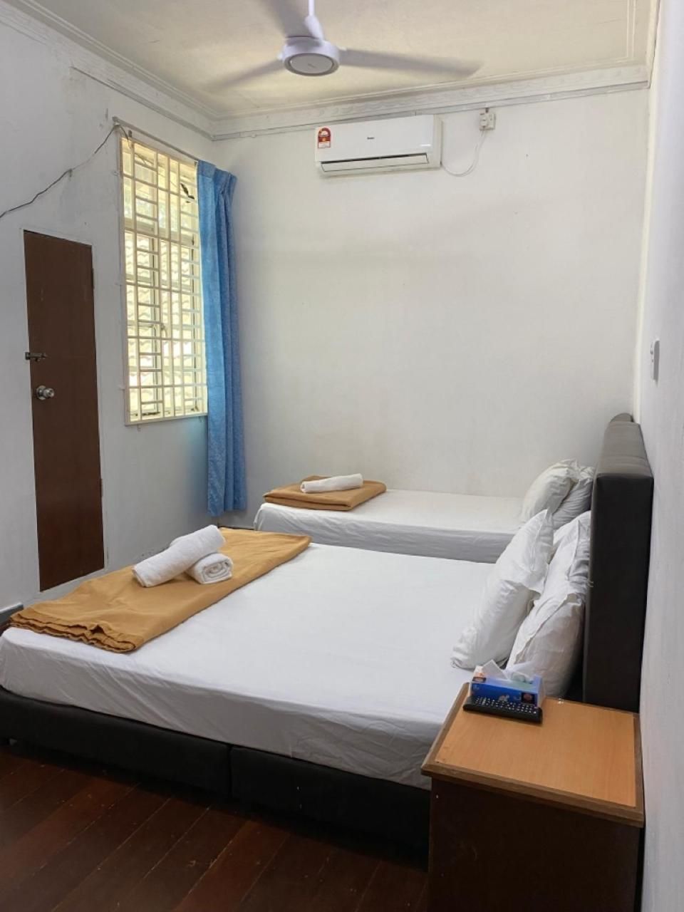 Raihan Beach Resort Standard Triple Room