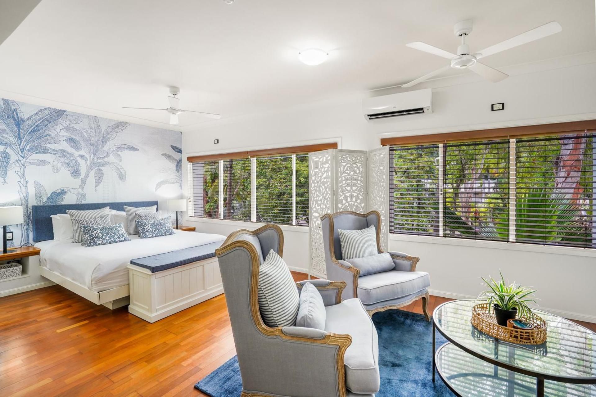 Apartment 88 with Pool View