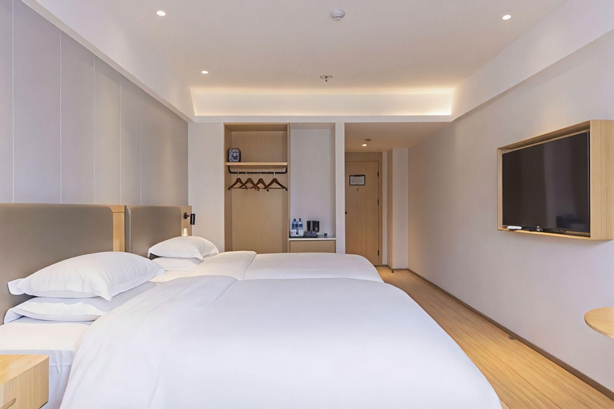 Twin Business Room
