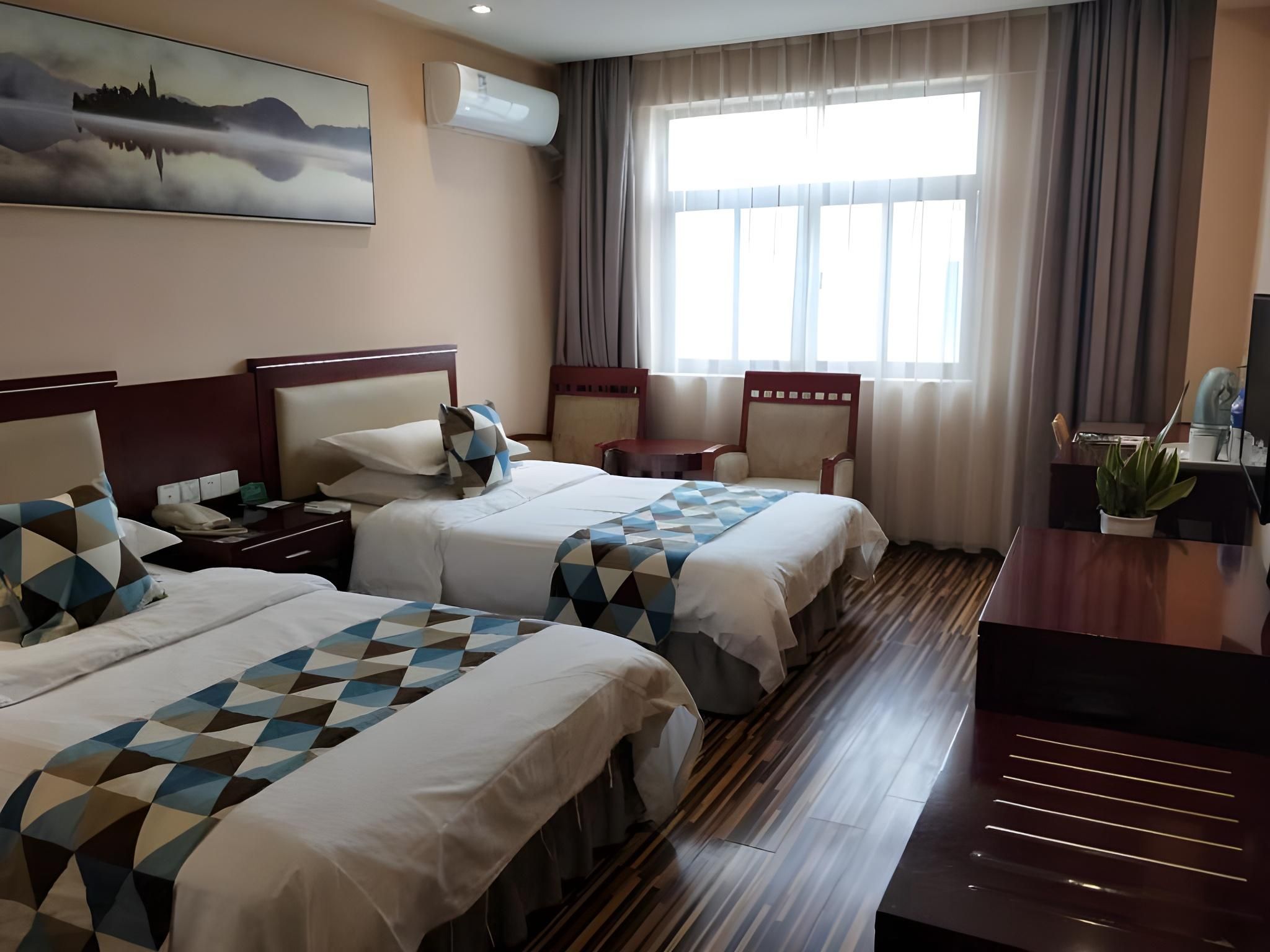 Twin Business Room