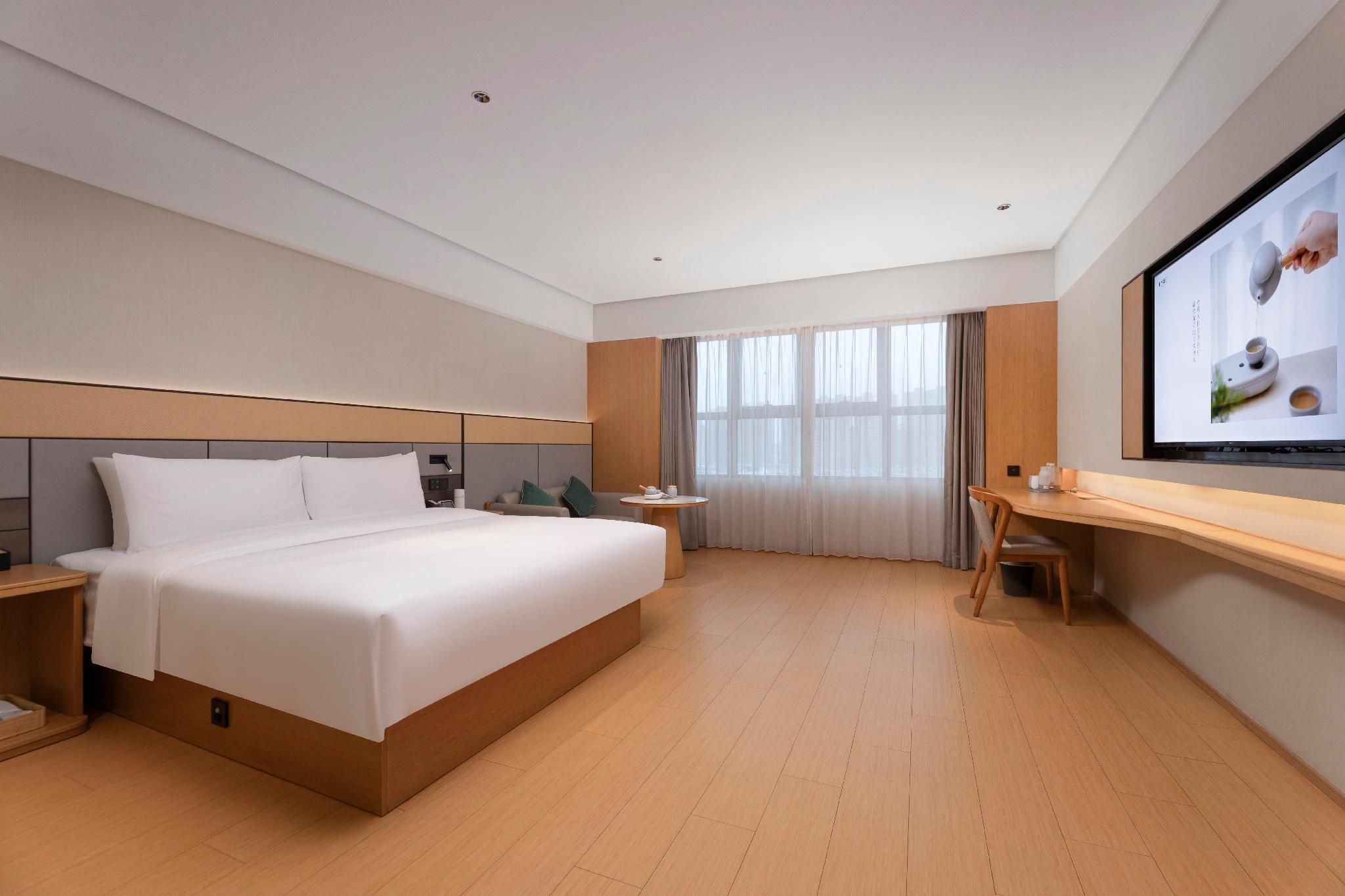 Business Queen Bed Room