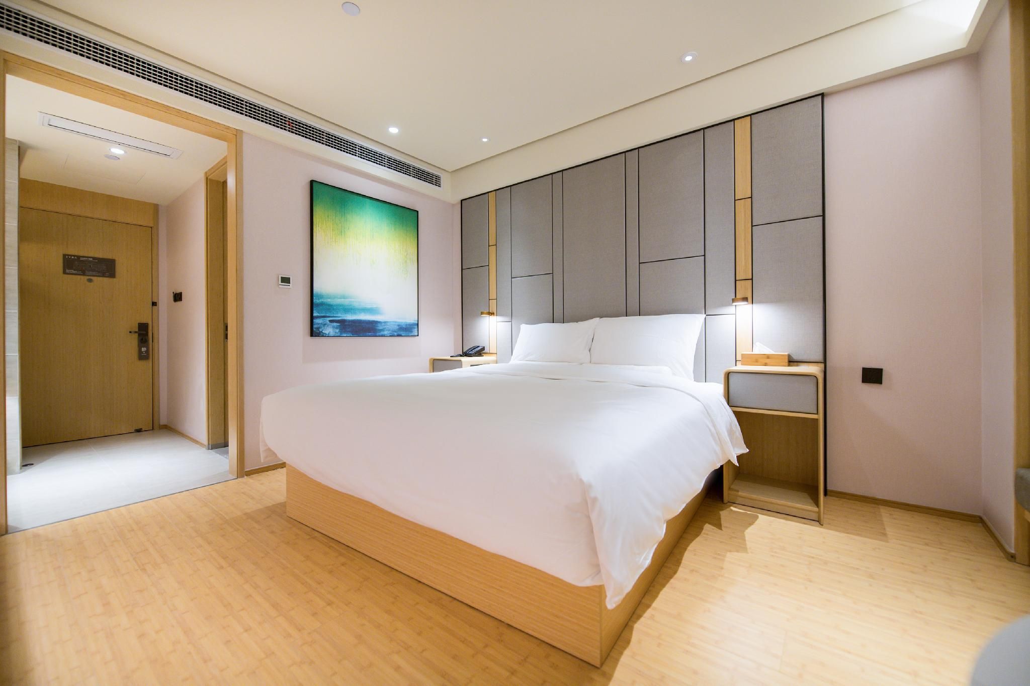 Huazhu - Superior BedRoom