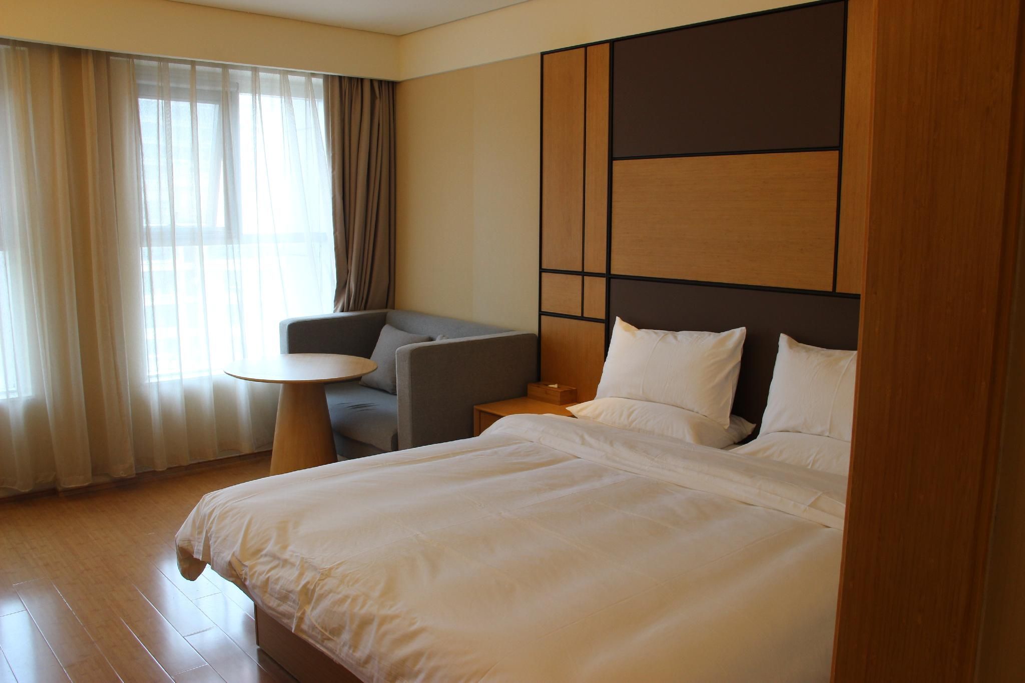 Huazhu - Superior BedRoom