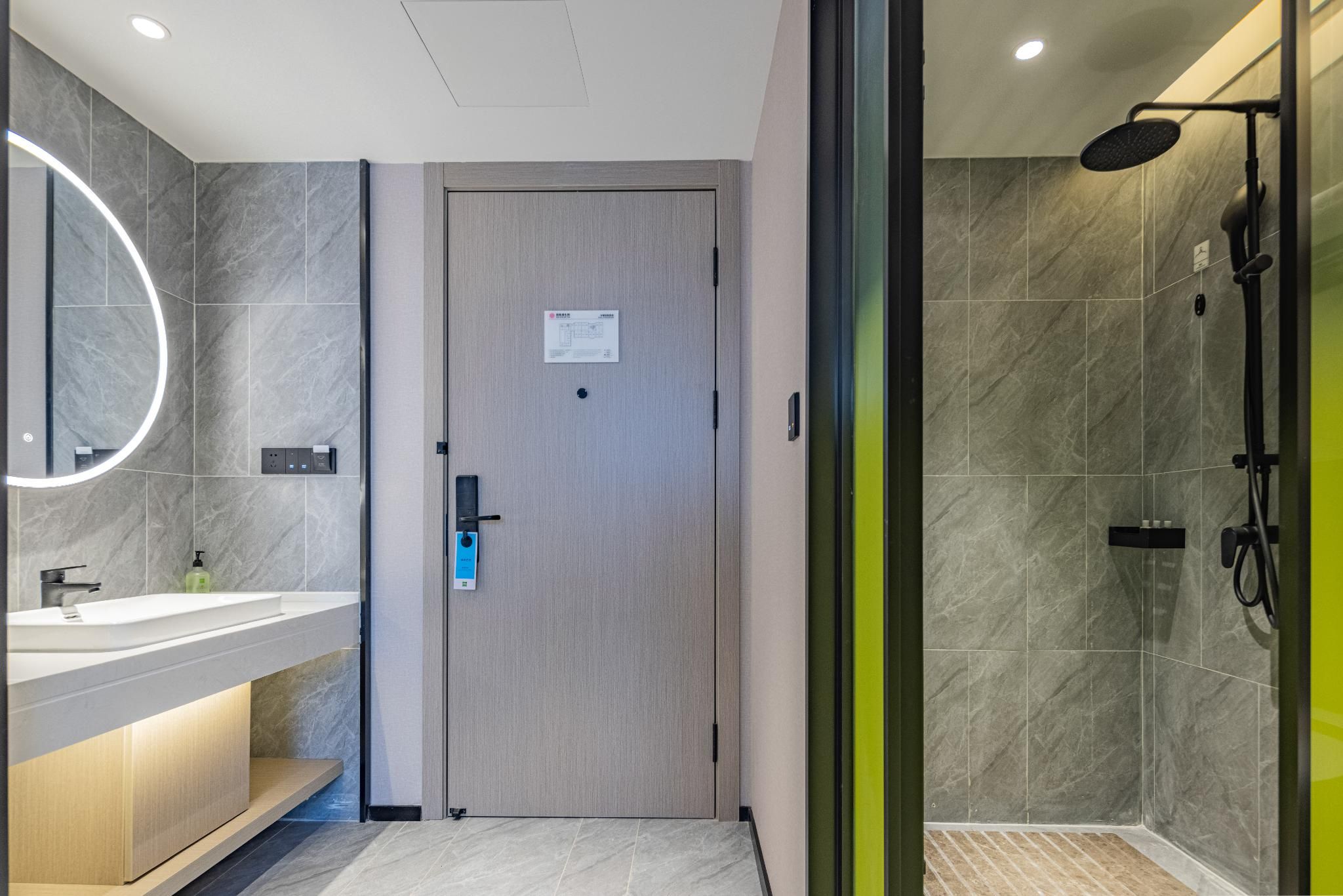 Huazhu - Business Bed Room