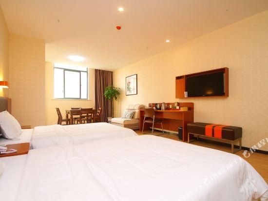 Featured Twin Room