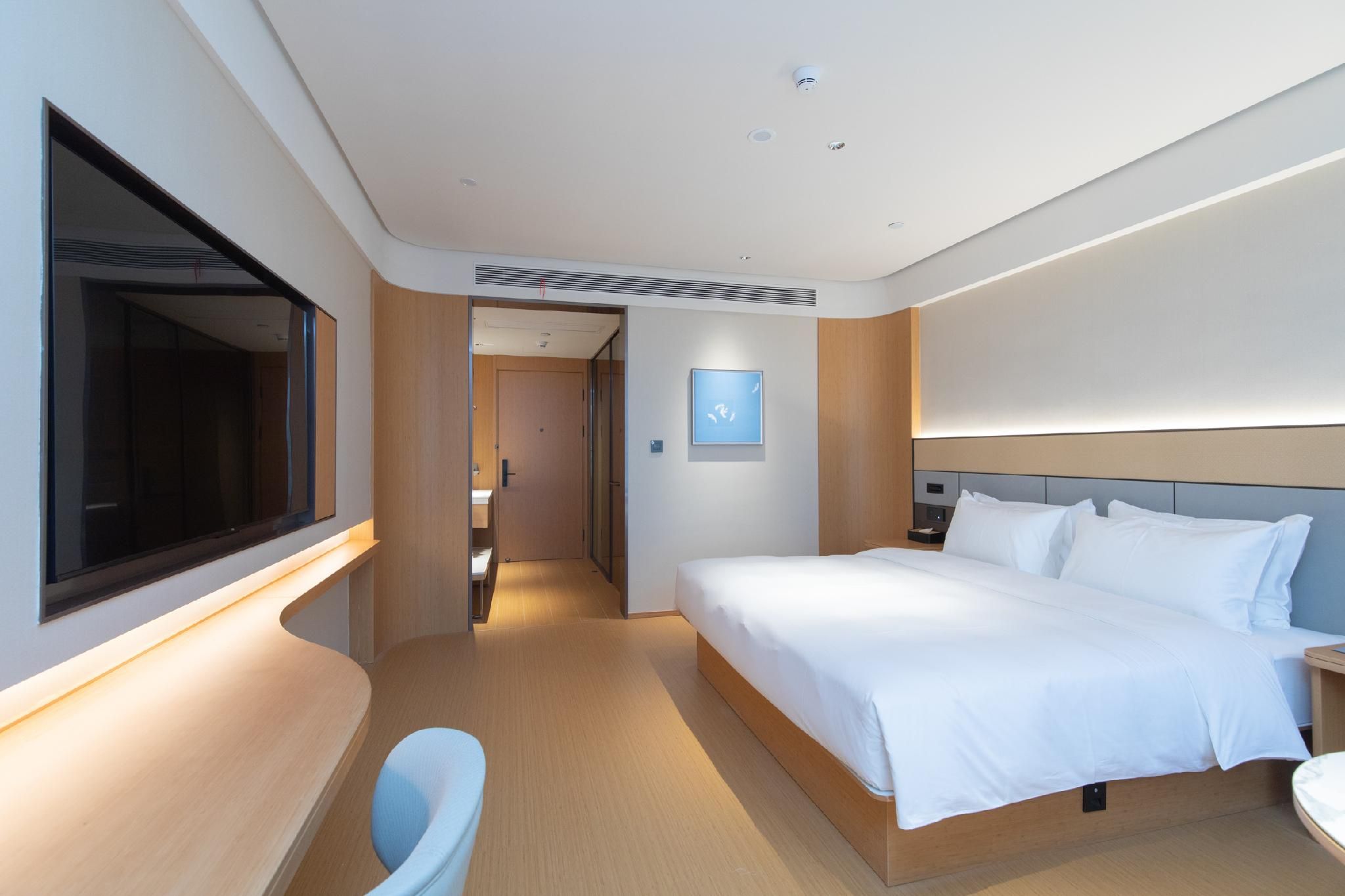 Business Queen Bed Room
