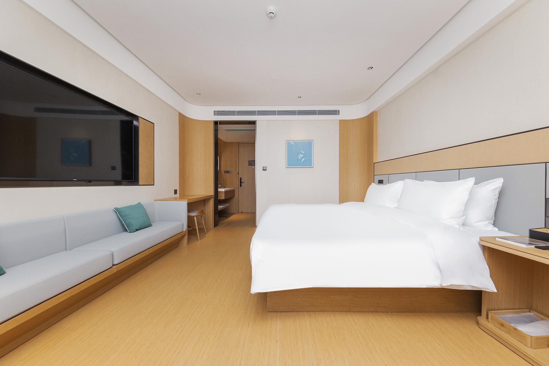 Huazhu - Superior BedRoom