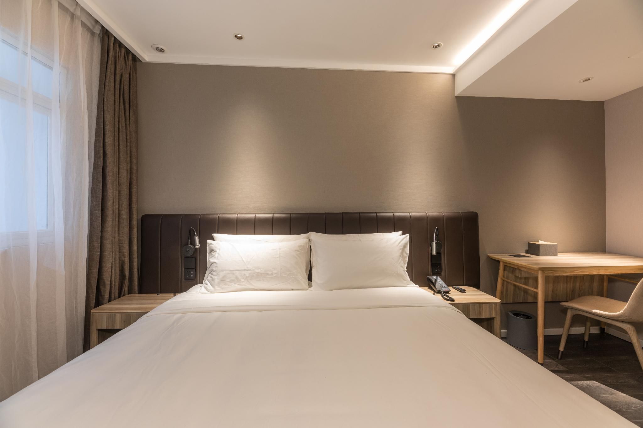 Huazhu - Superior BedRoom