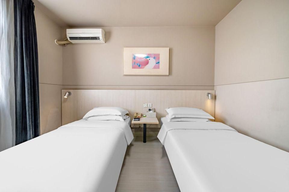 Twin Bed Standard Room