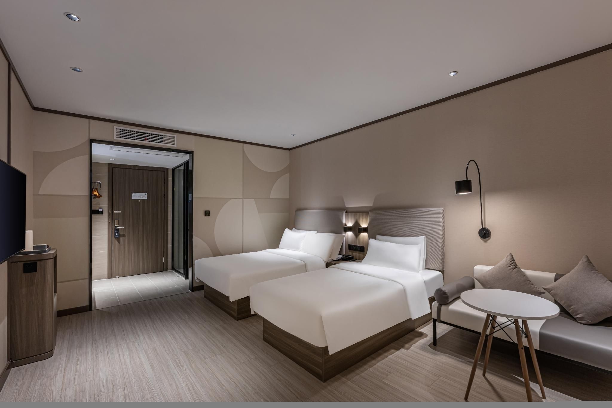 Huazhu - Family Room