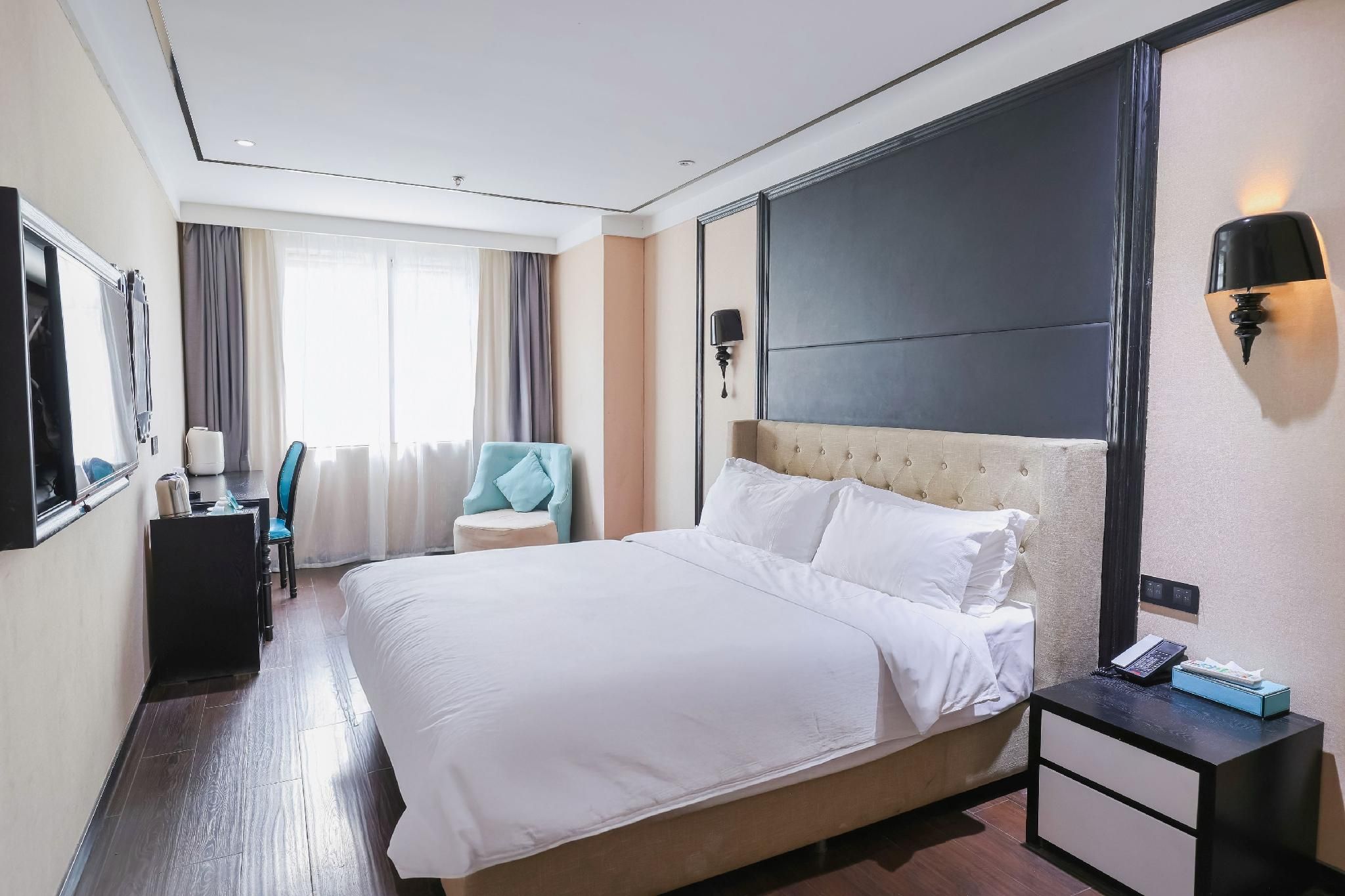 Xana - Deluxe Bed Room