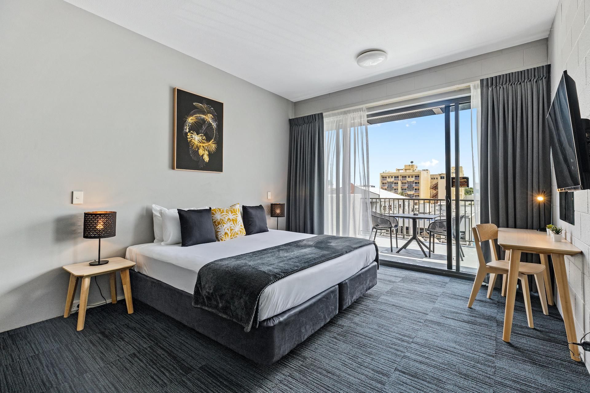 Hotel Deluxe