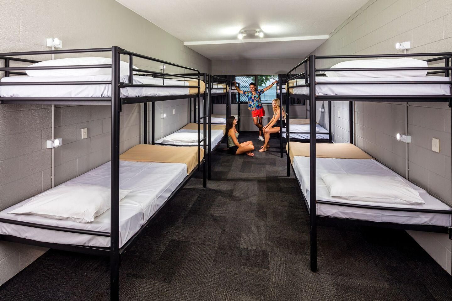 1 Person in 10-Bed Dormitory with En-Suite - Mixed