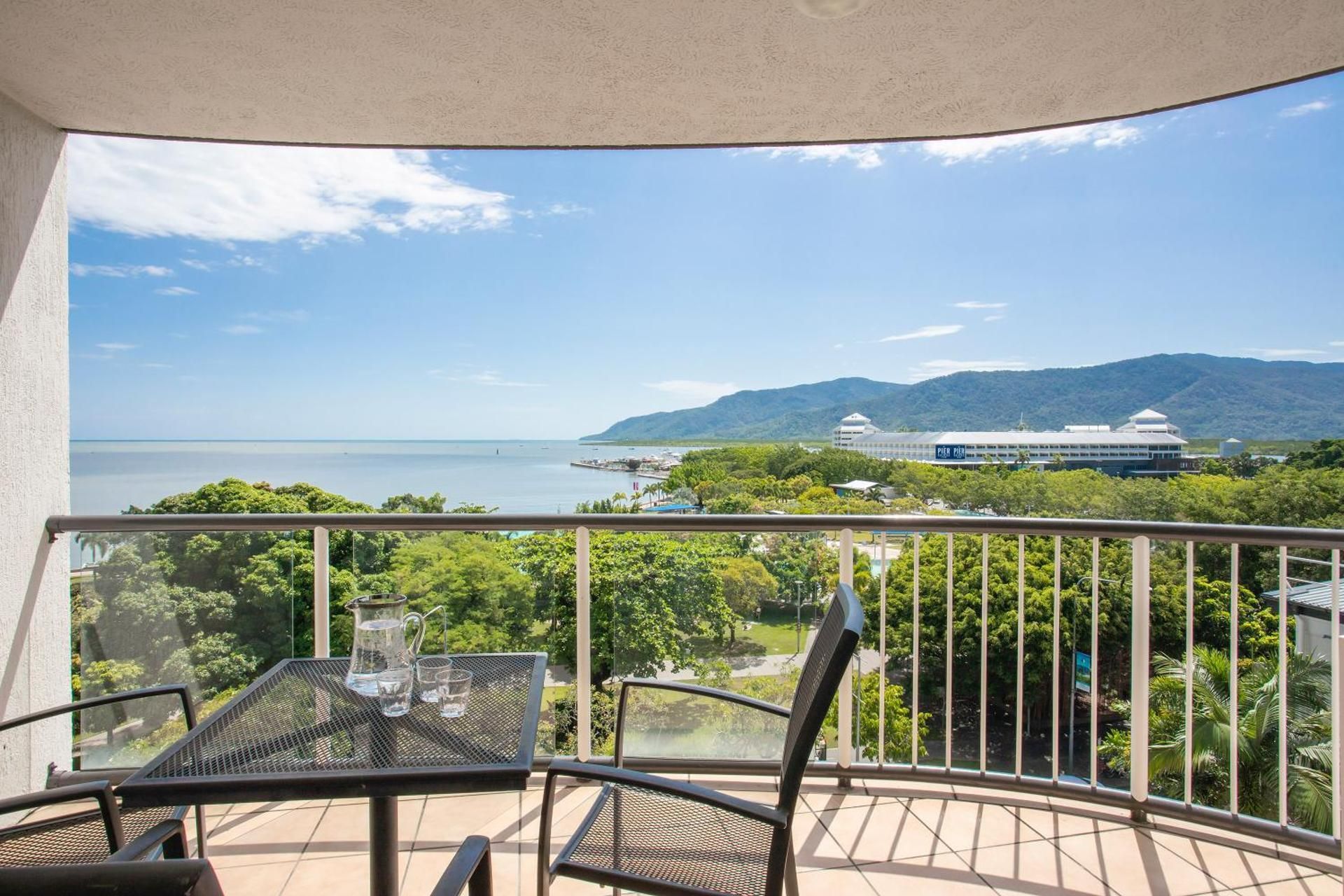 One-Bedroom Ocean