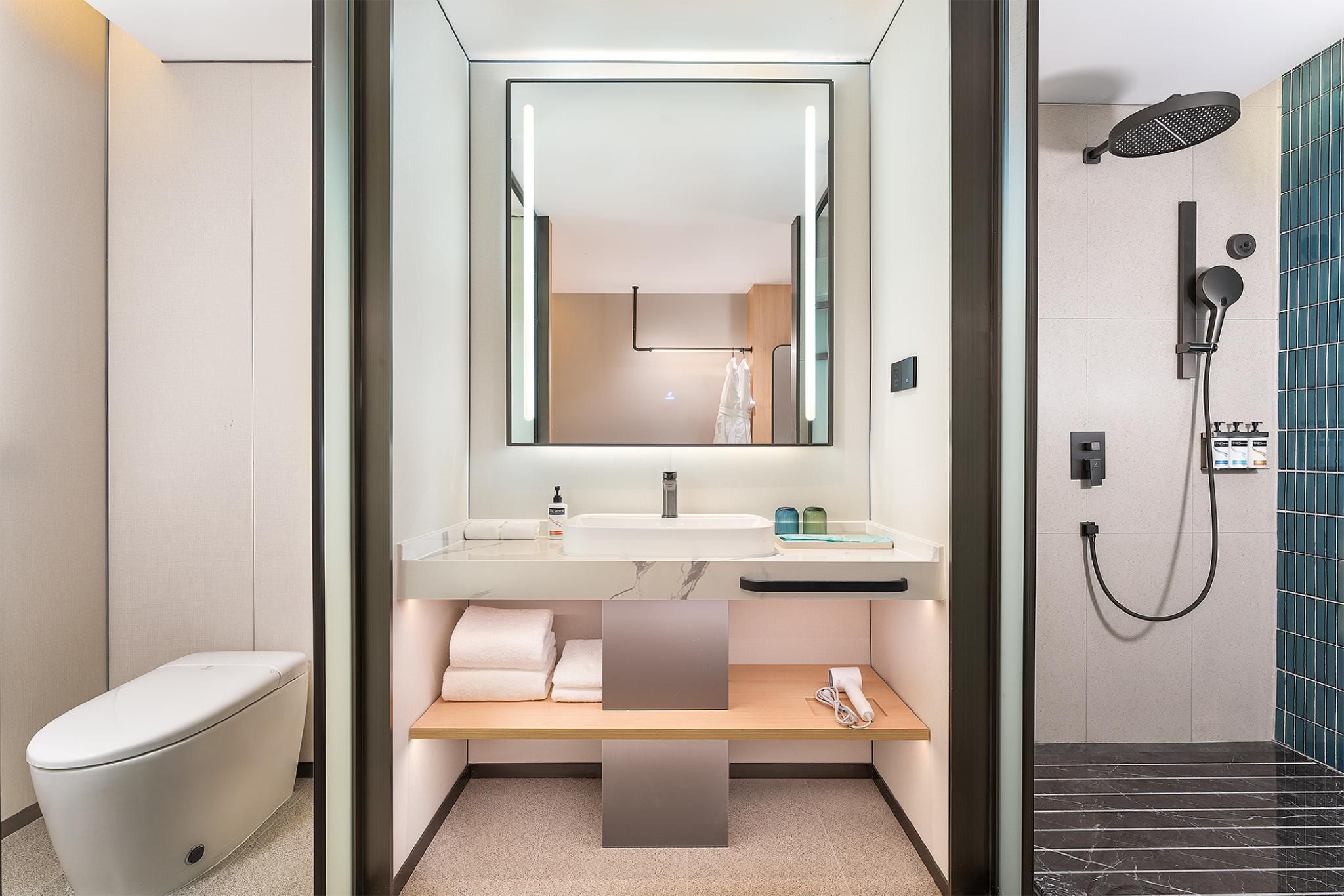 2 Single Standard Balcony