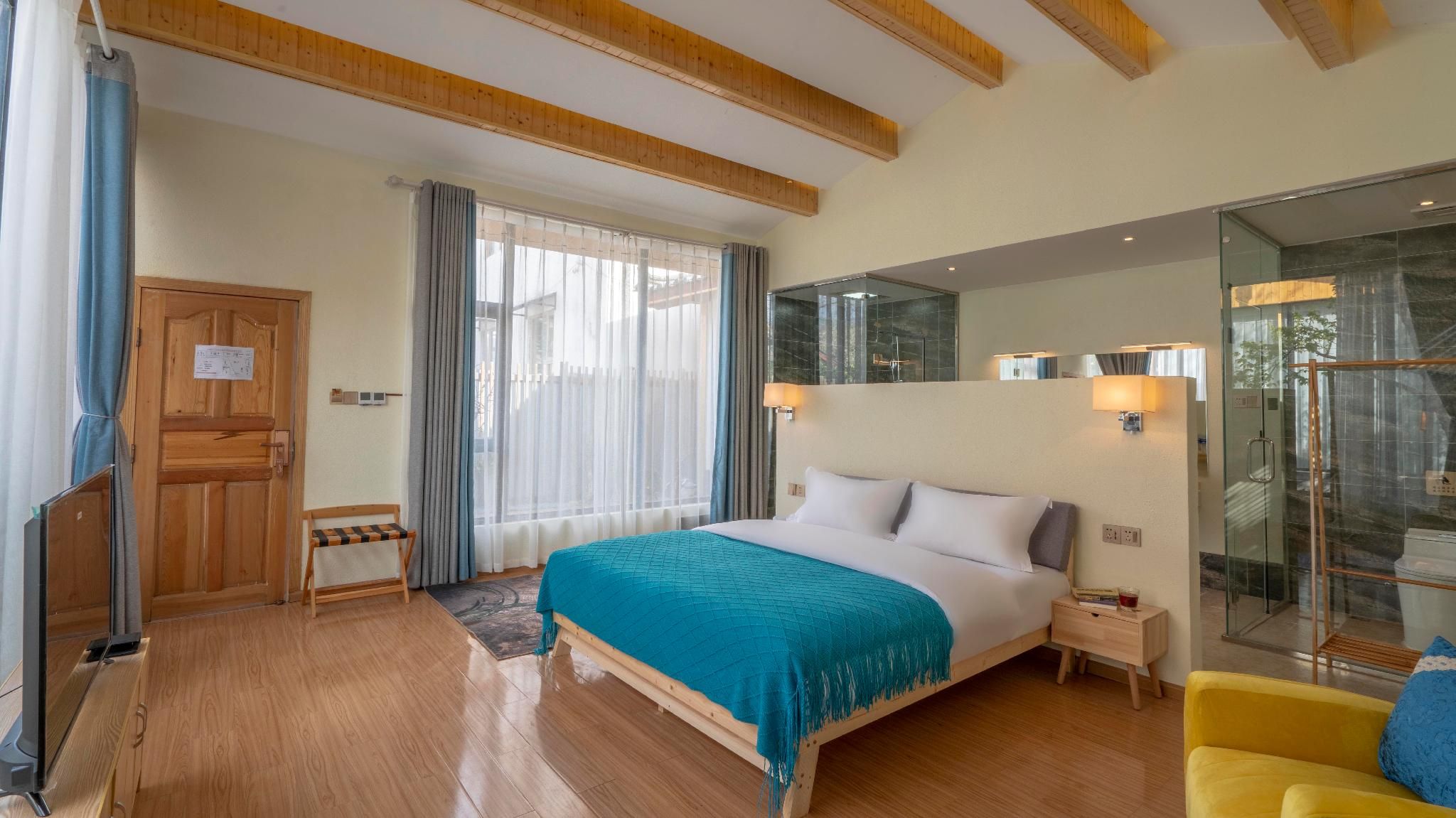 GTR - Guest Room with One 1.8M Bed