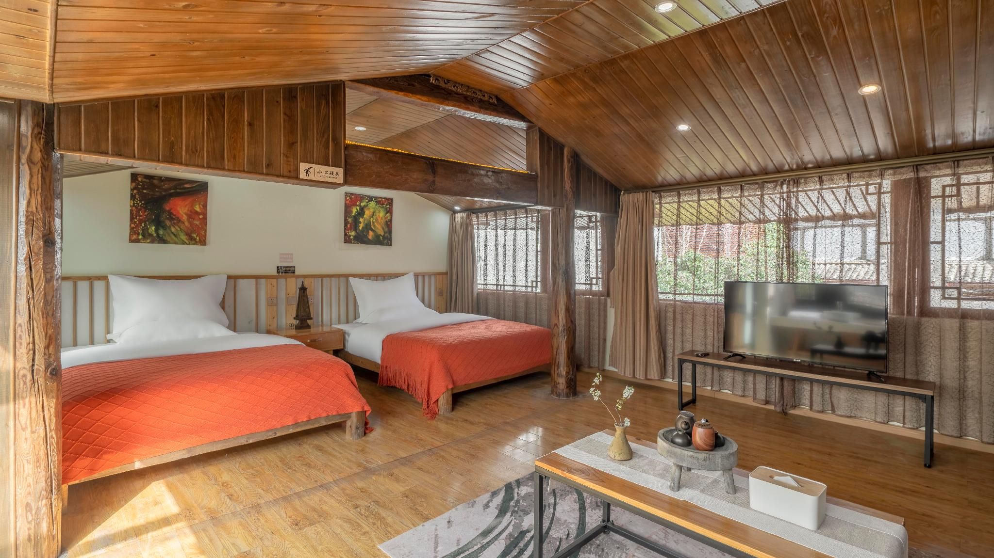 2 Bed Twin Superior Room