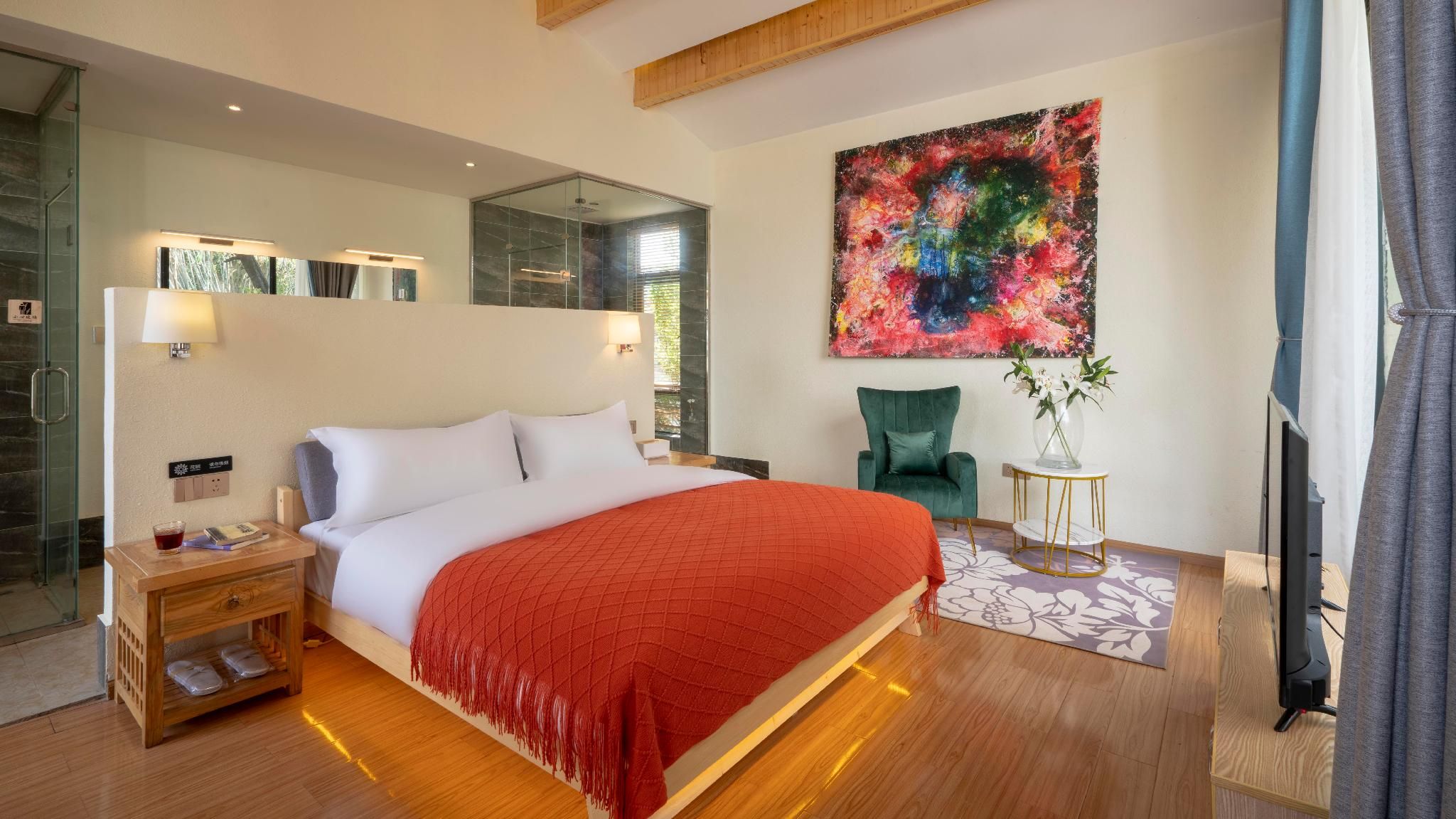 Huazhu - Room With Bed