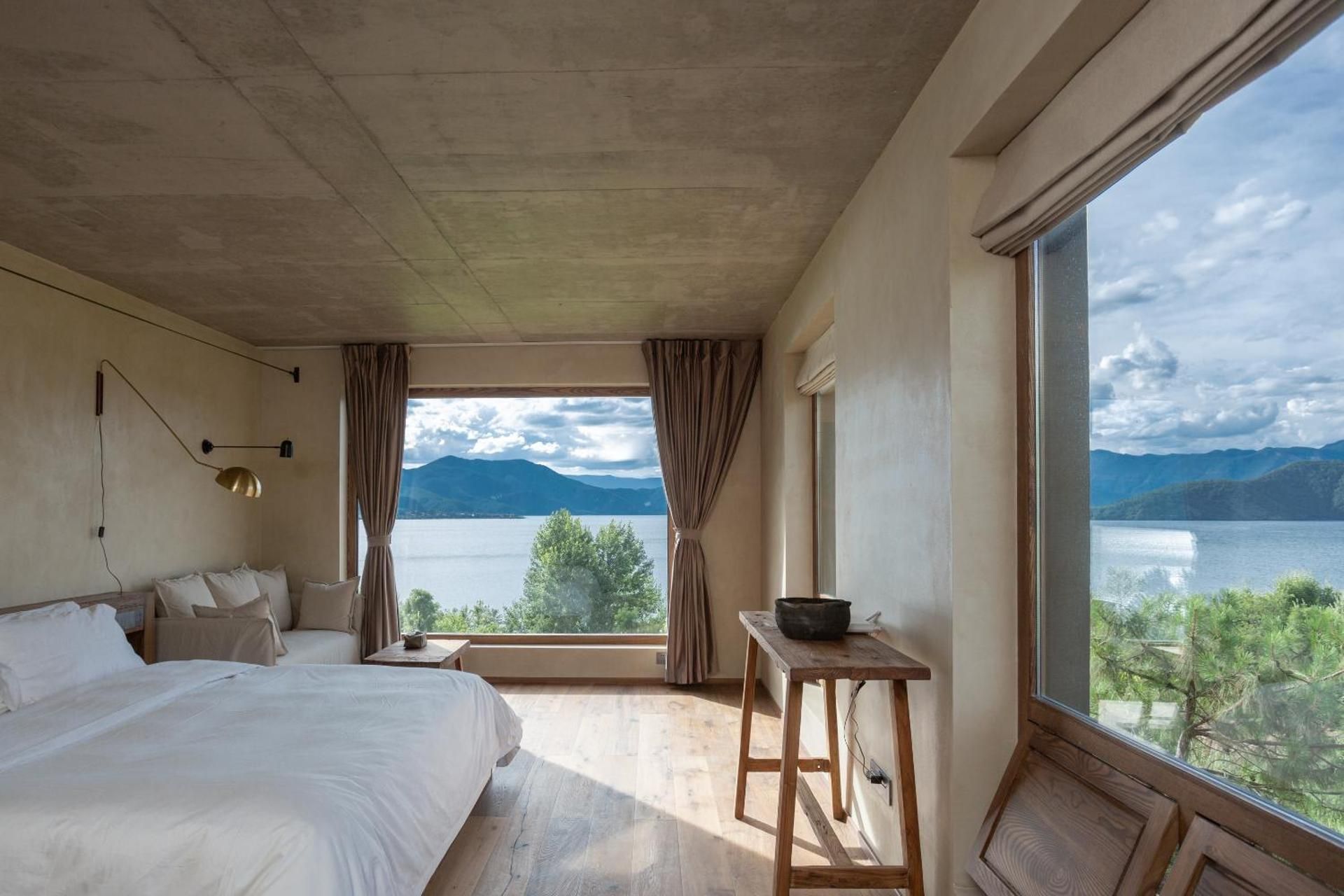 Double Room with Lake View