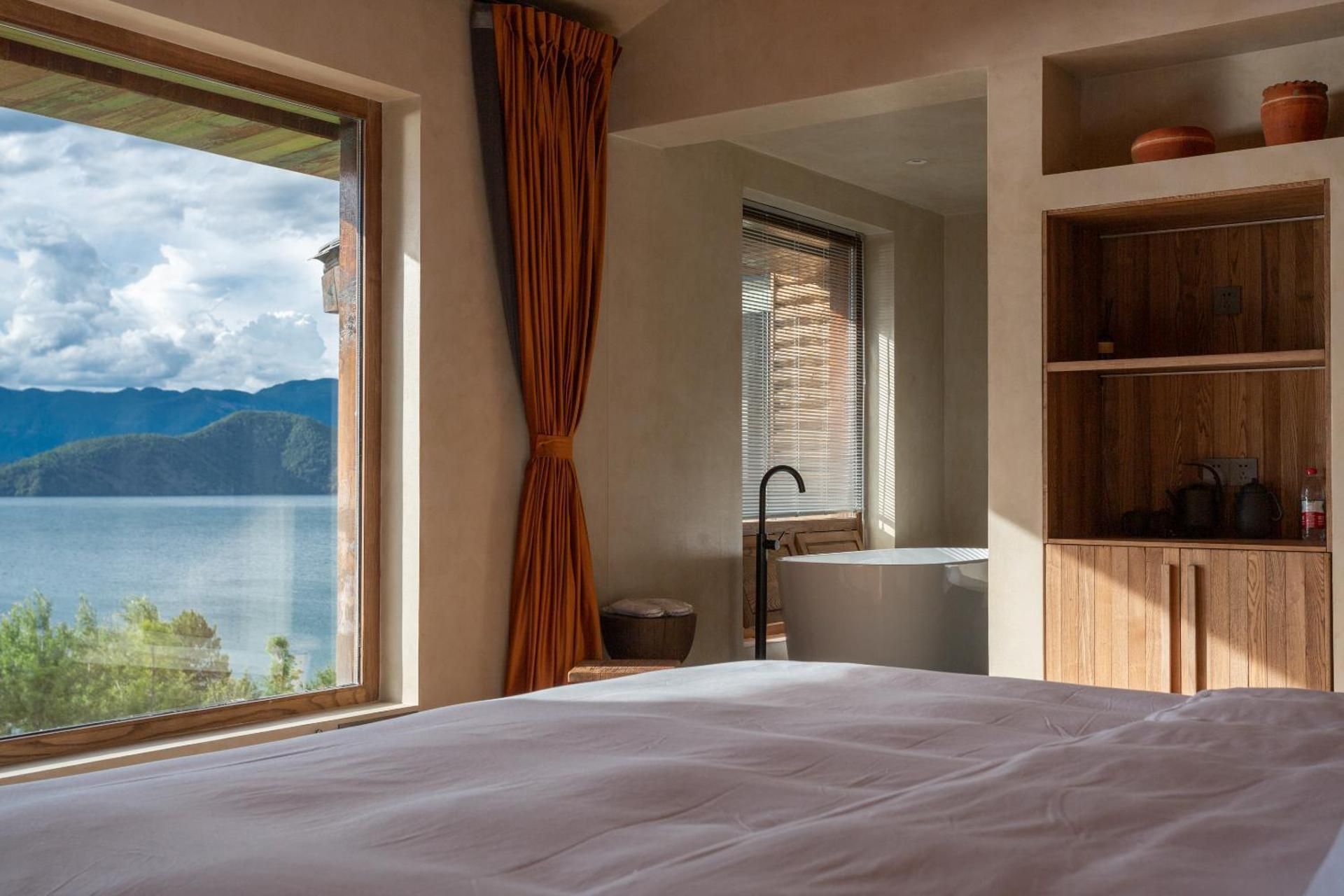 King Room with Lake View
