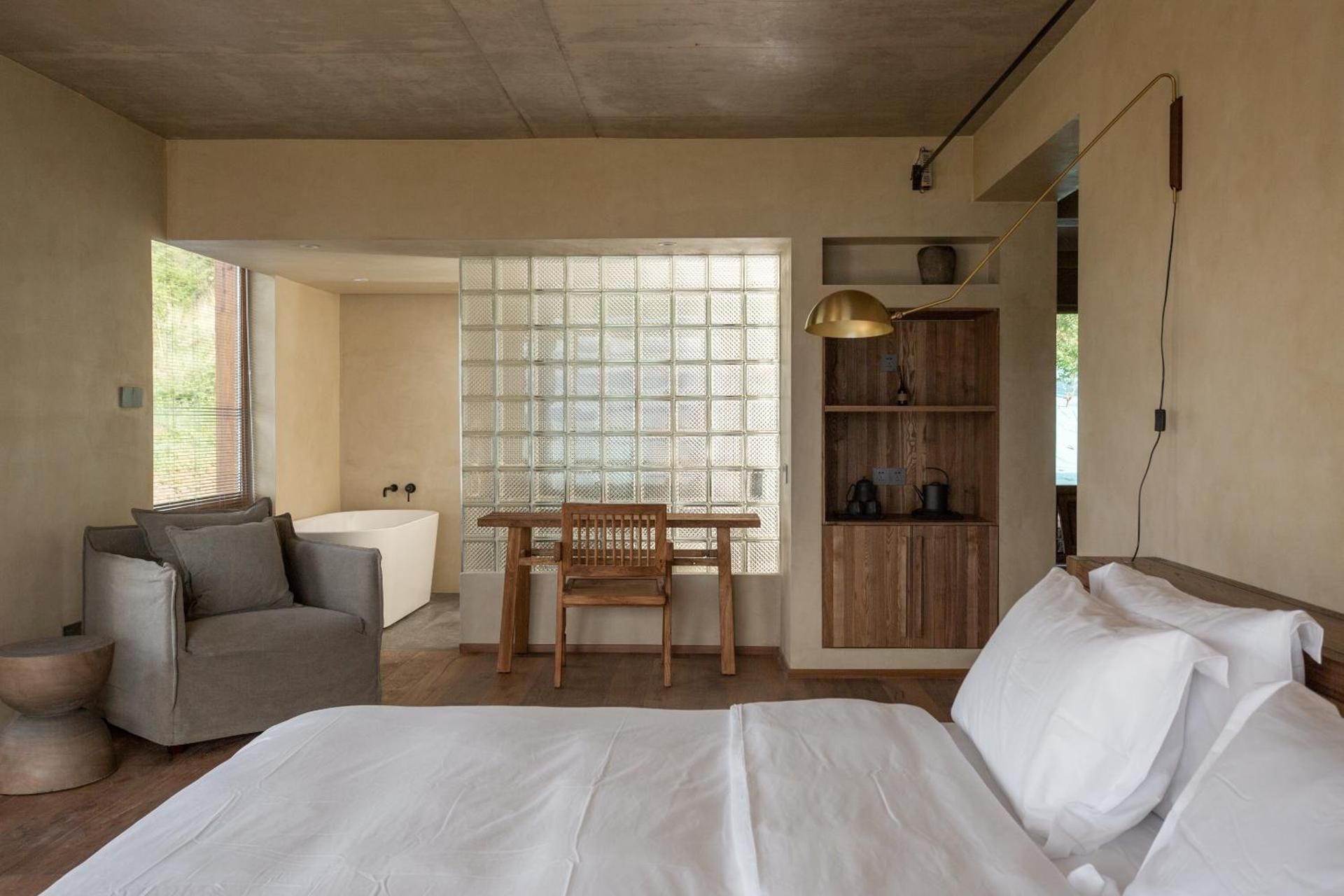 King Room with Lake View