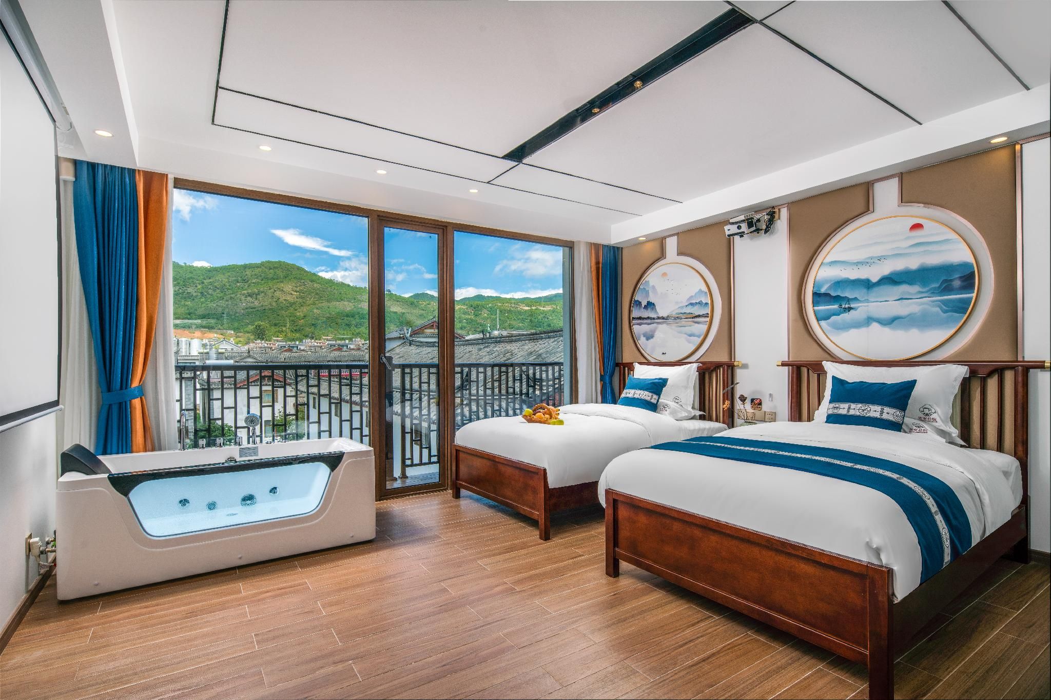 Guest Room with Two Single Beds