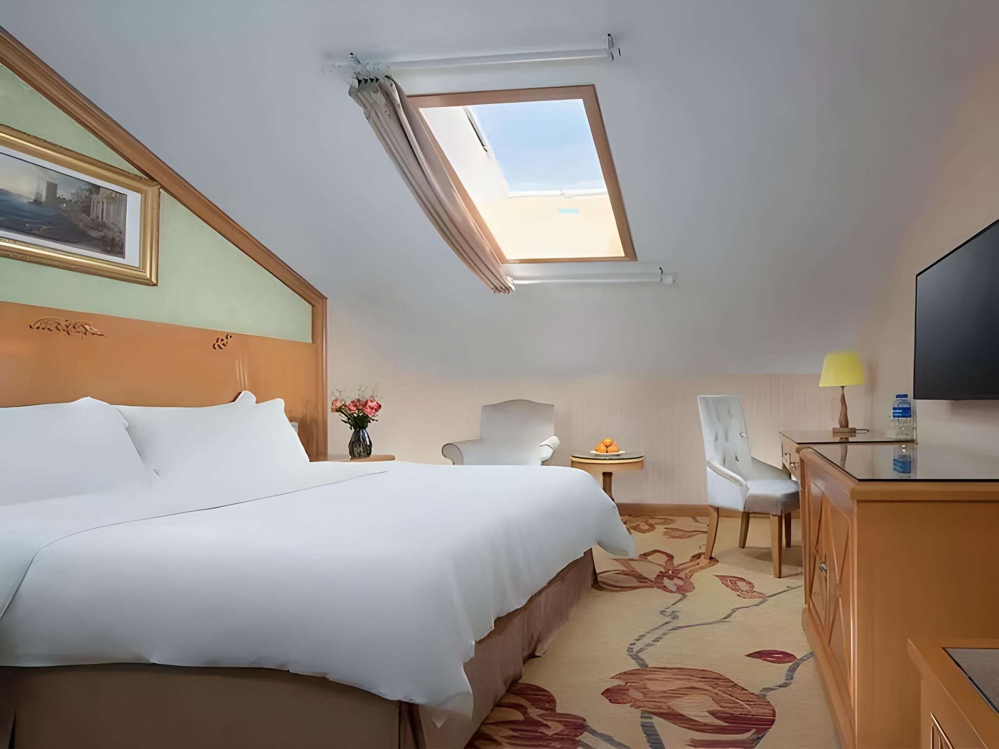 WH - Superior Bed Room