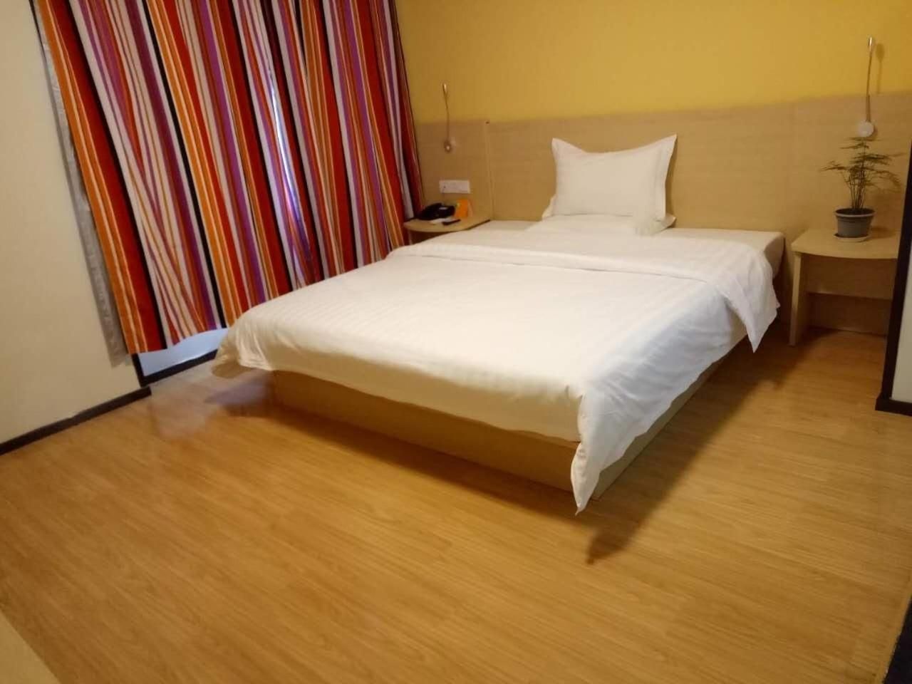 Business Queen Bed Room