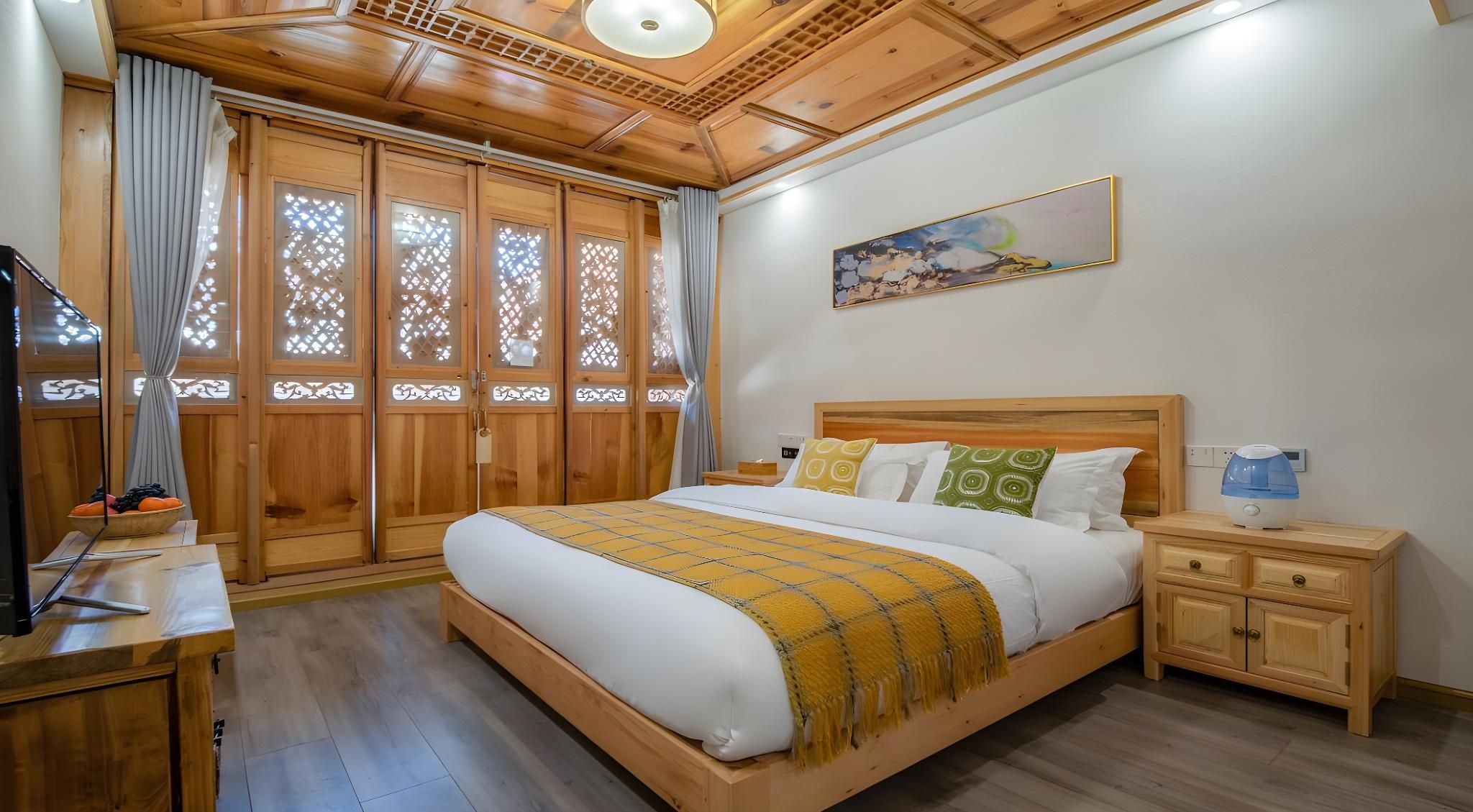 Comfort Queen Room