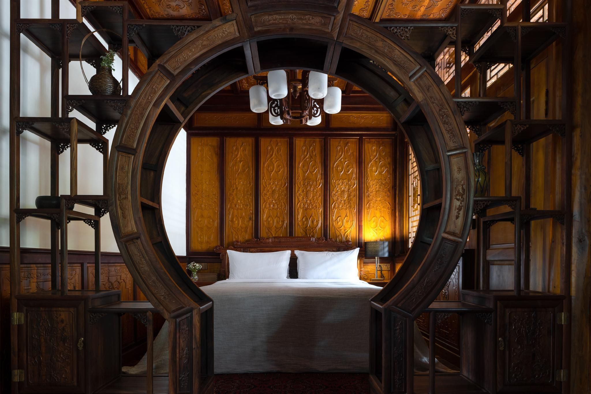 Honeymoon Suite