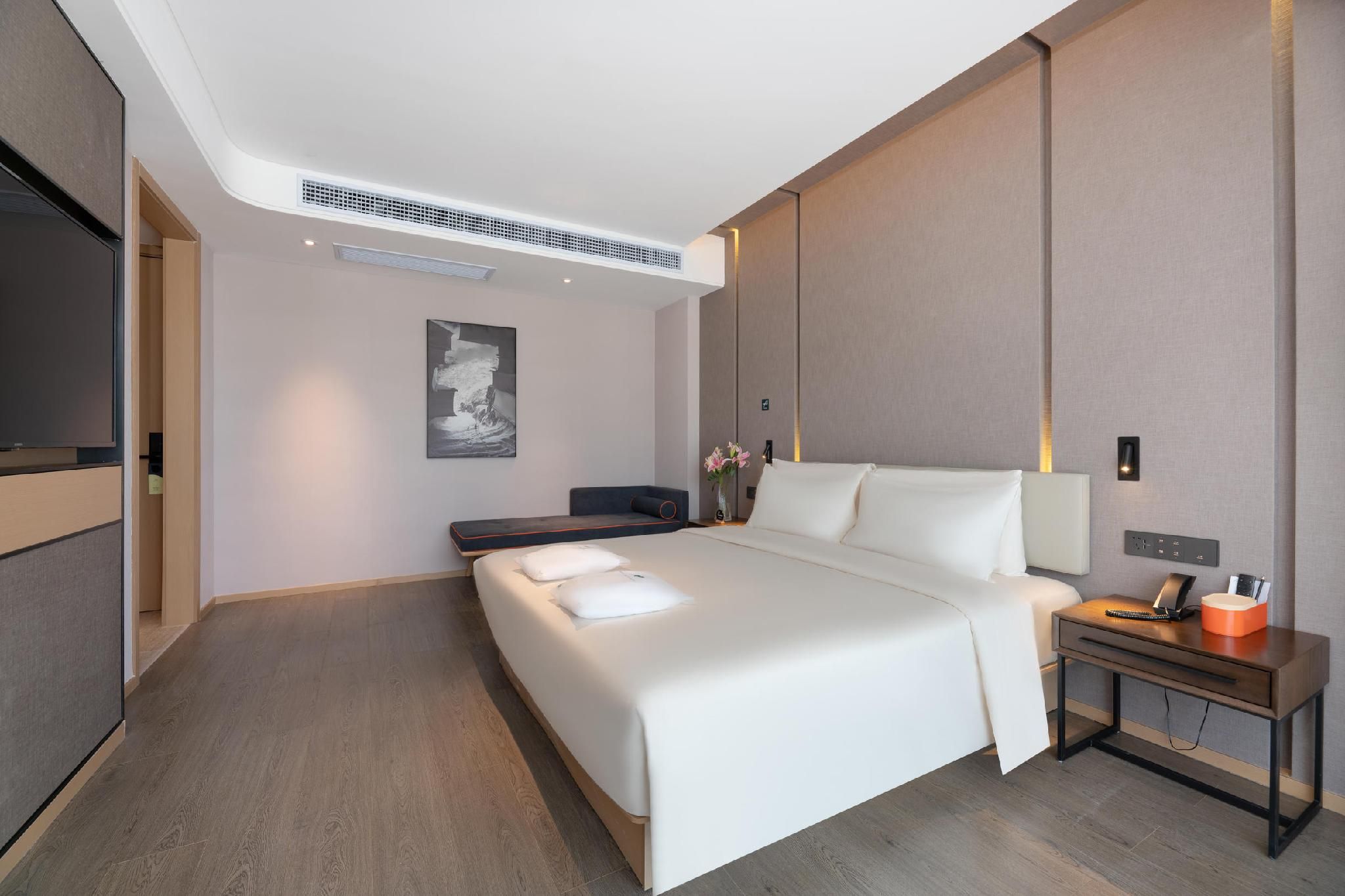 Atour - Superior 1 Bed Room with City View