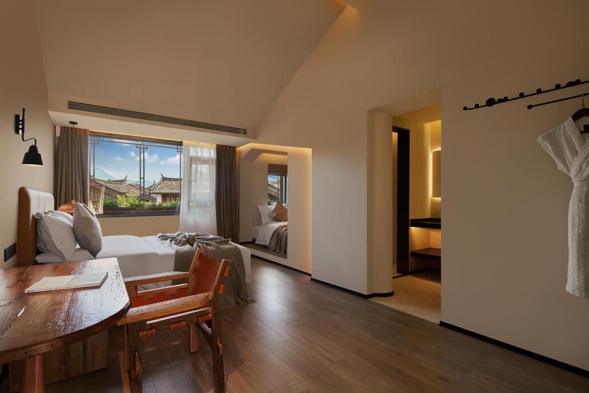 Balcony AV Family Room