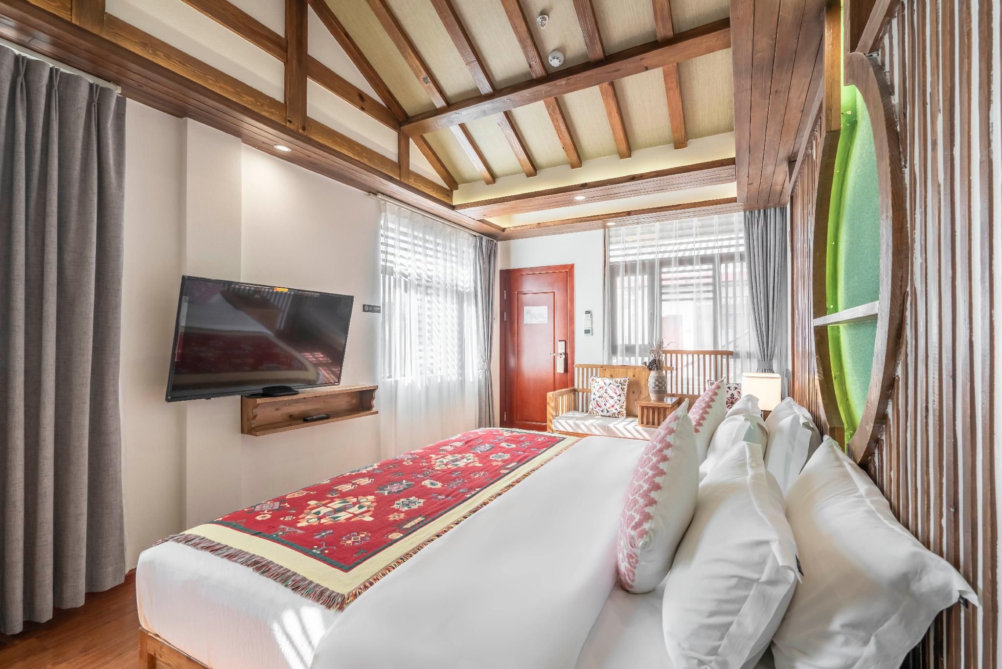 Spacious Twin Room