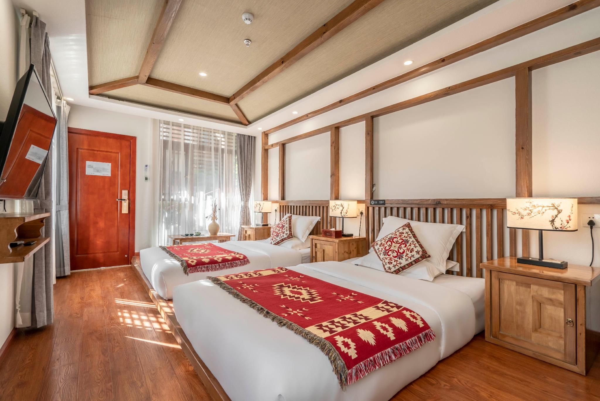 Foxy Room