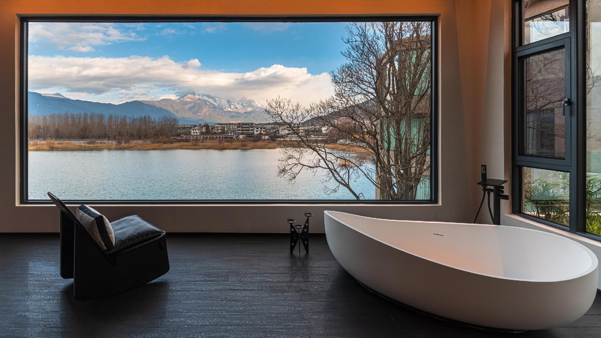 Suite Room