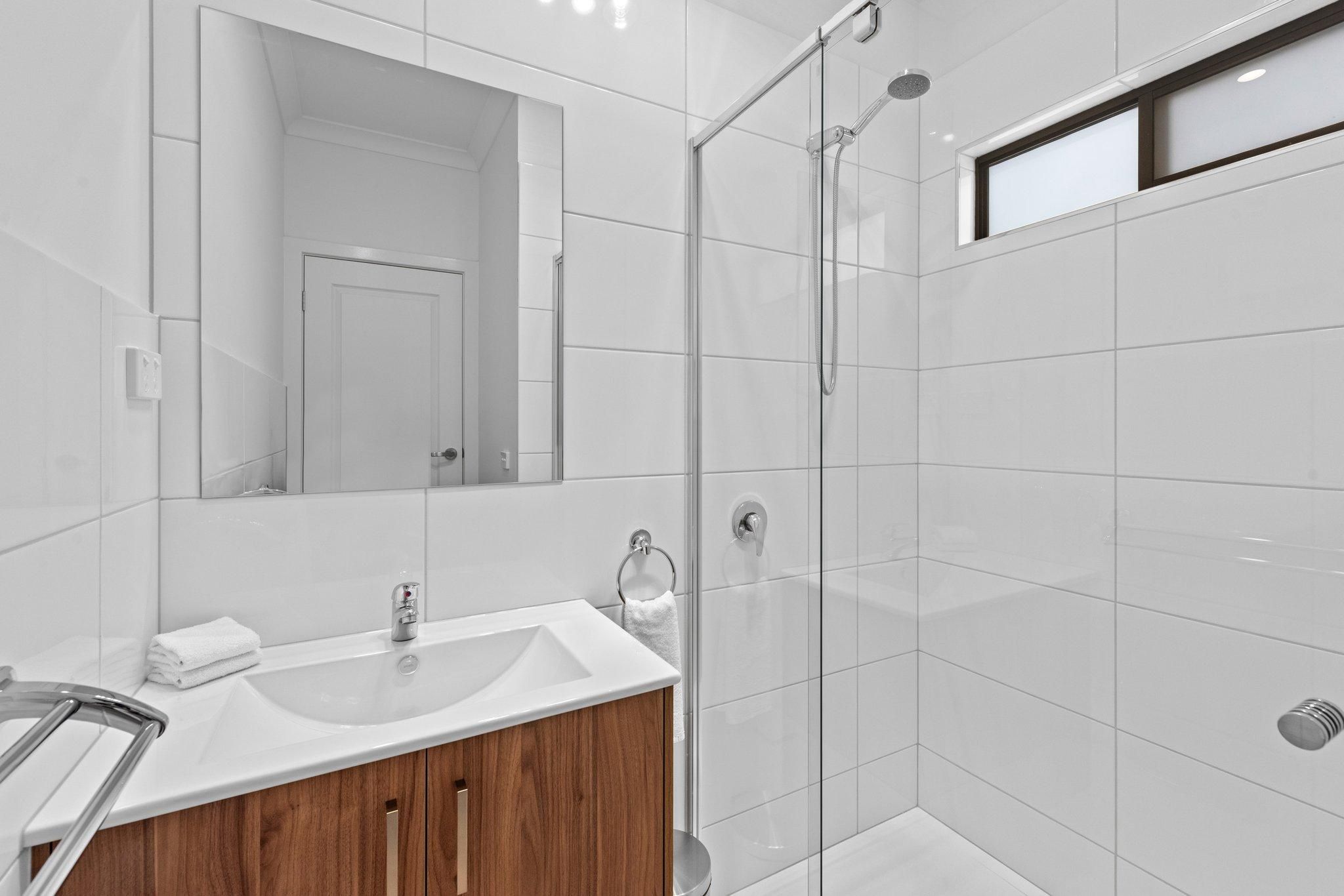 Superior 2 Bedroom Cabin - Sleeps 6