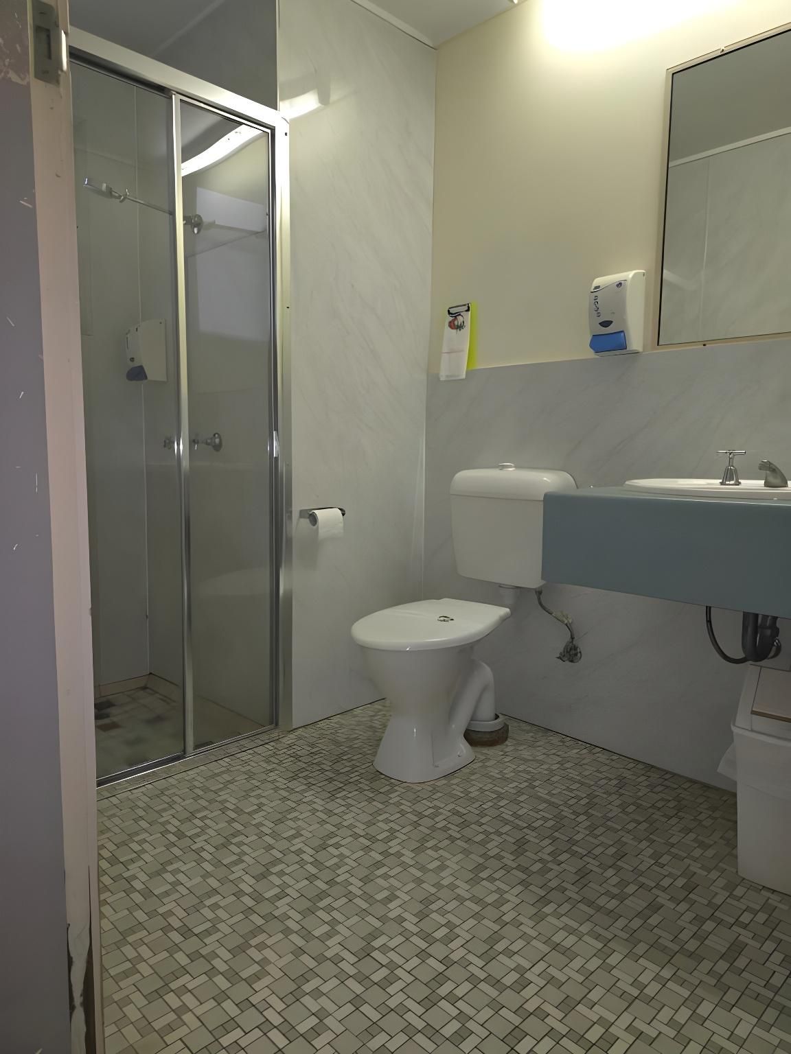 Royal Motel Rockhampton Triple Deluxe 3