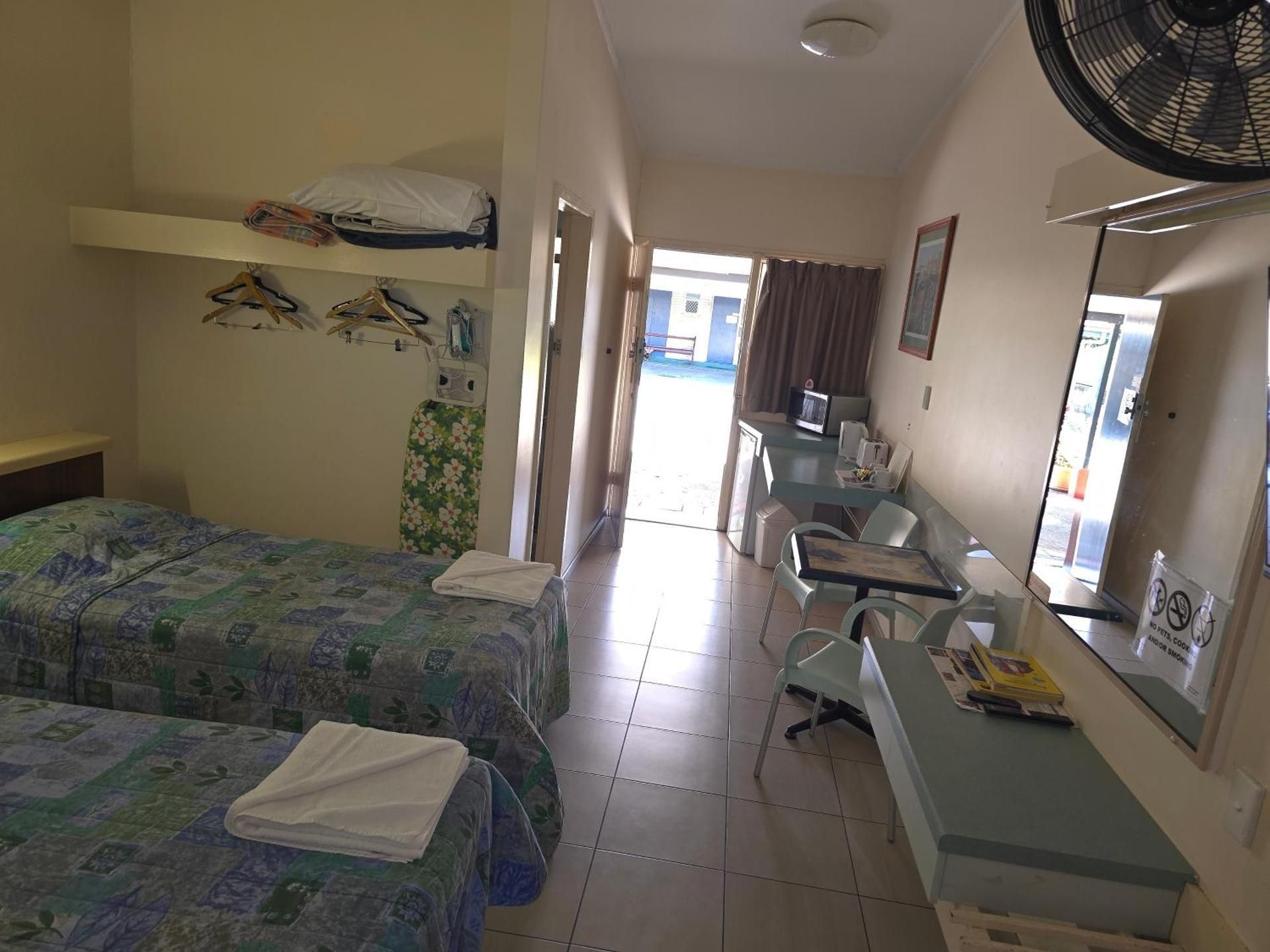 Comfort Triple Room with Shower