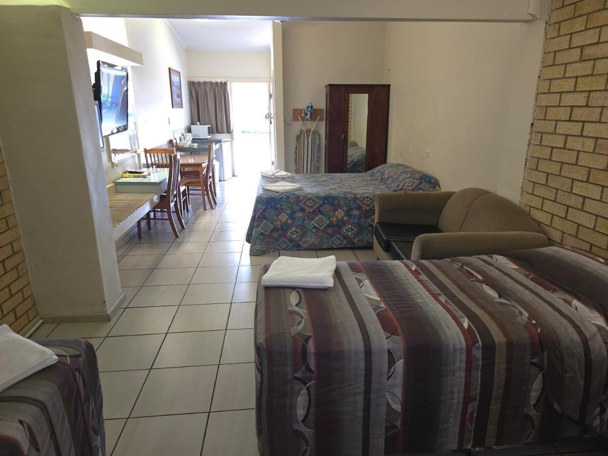 Royal Motel Rockhampton Triple Deluxe 2
