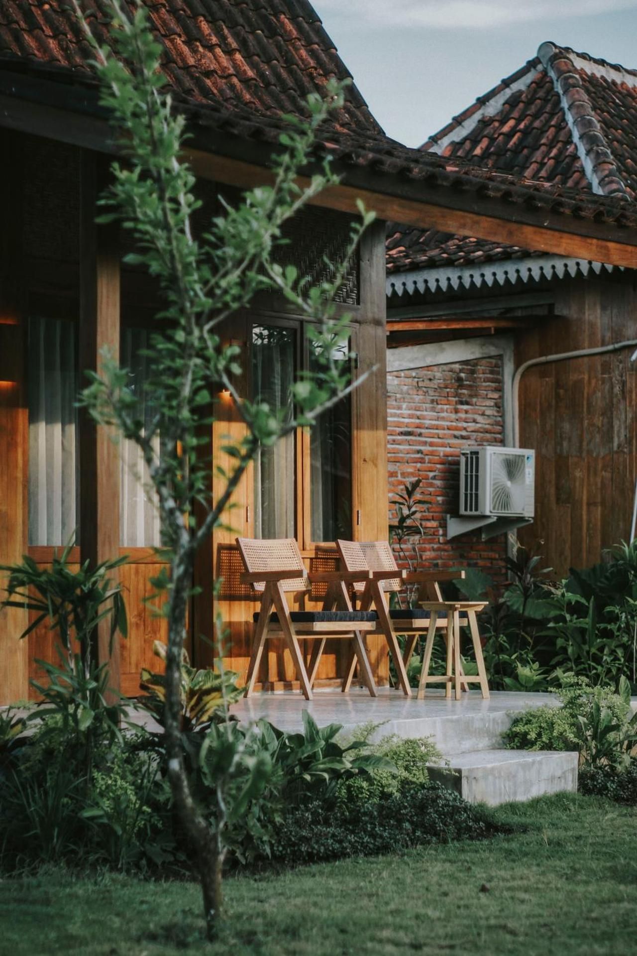 Deluxe - Garden View