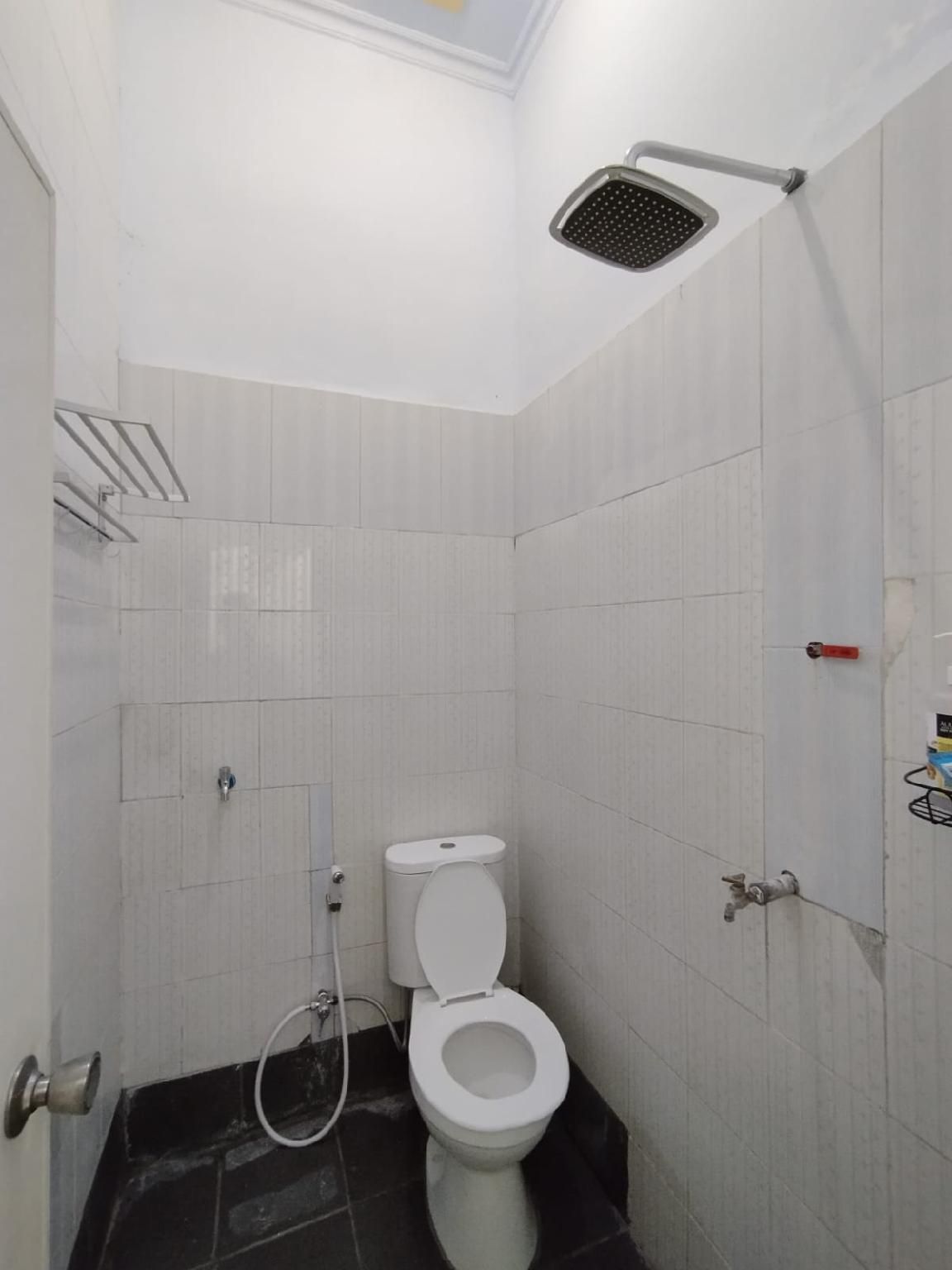 CHLOE Homestay Kebalenan Single B Non-Smoking 3