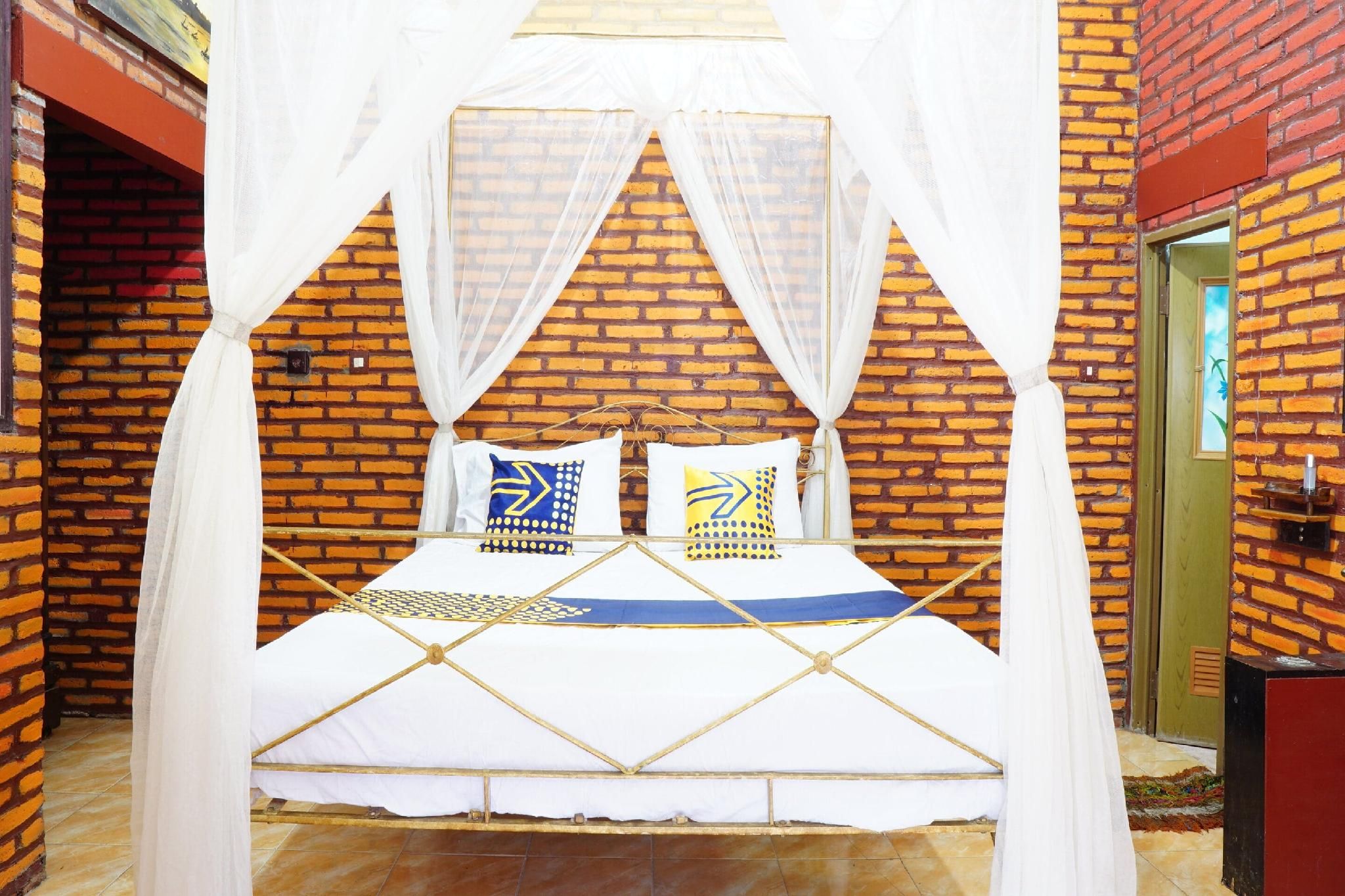 Double Room without Air Conditioning