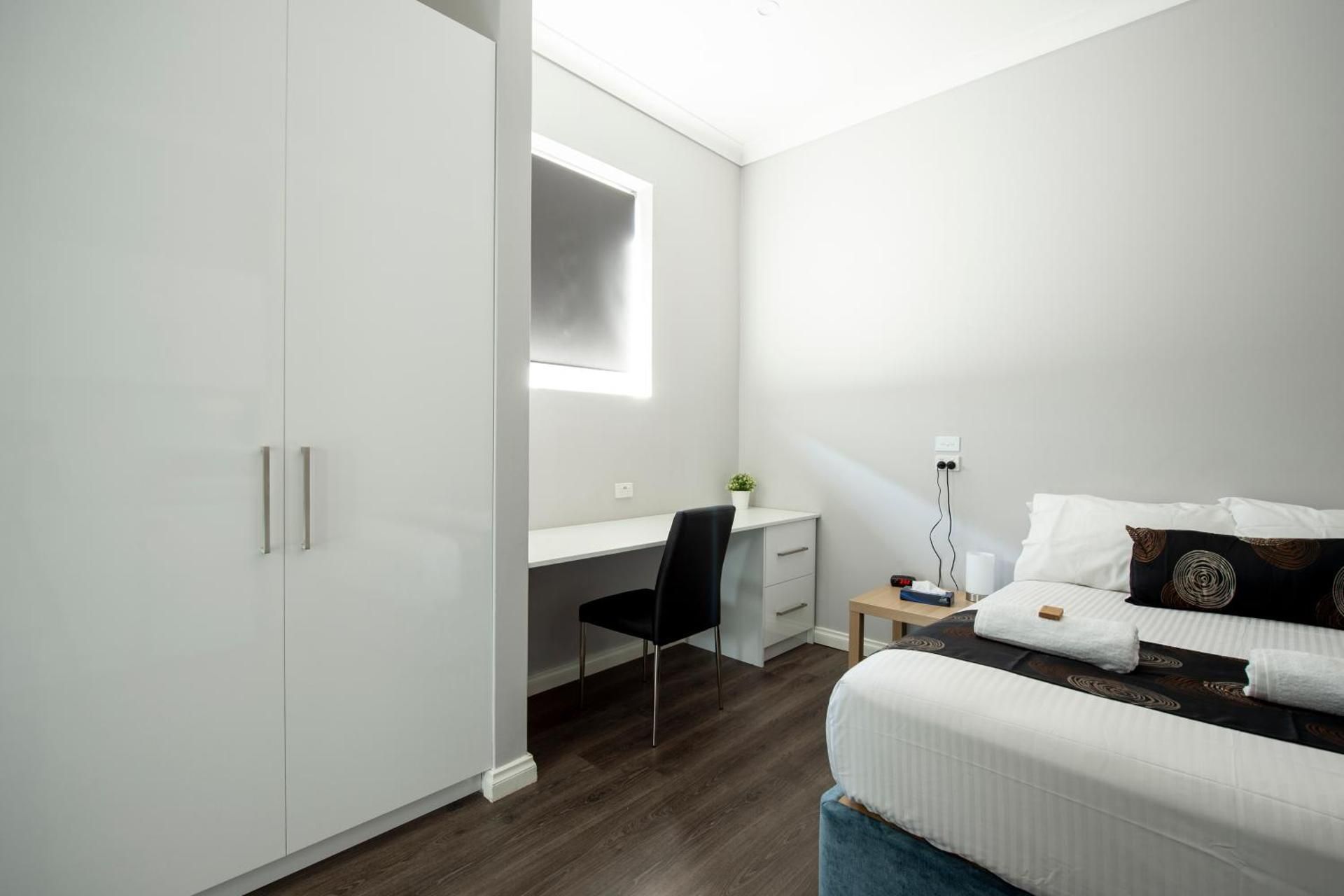 Deluxe Queen Room