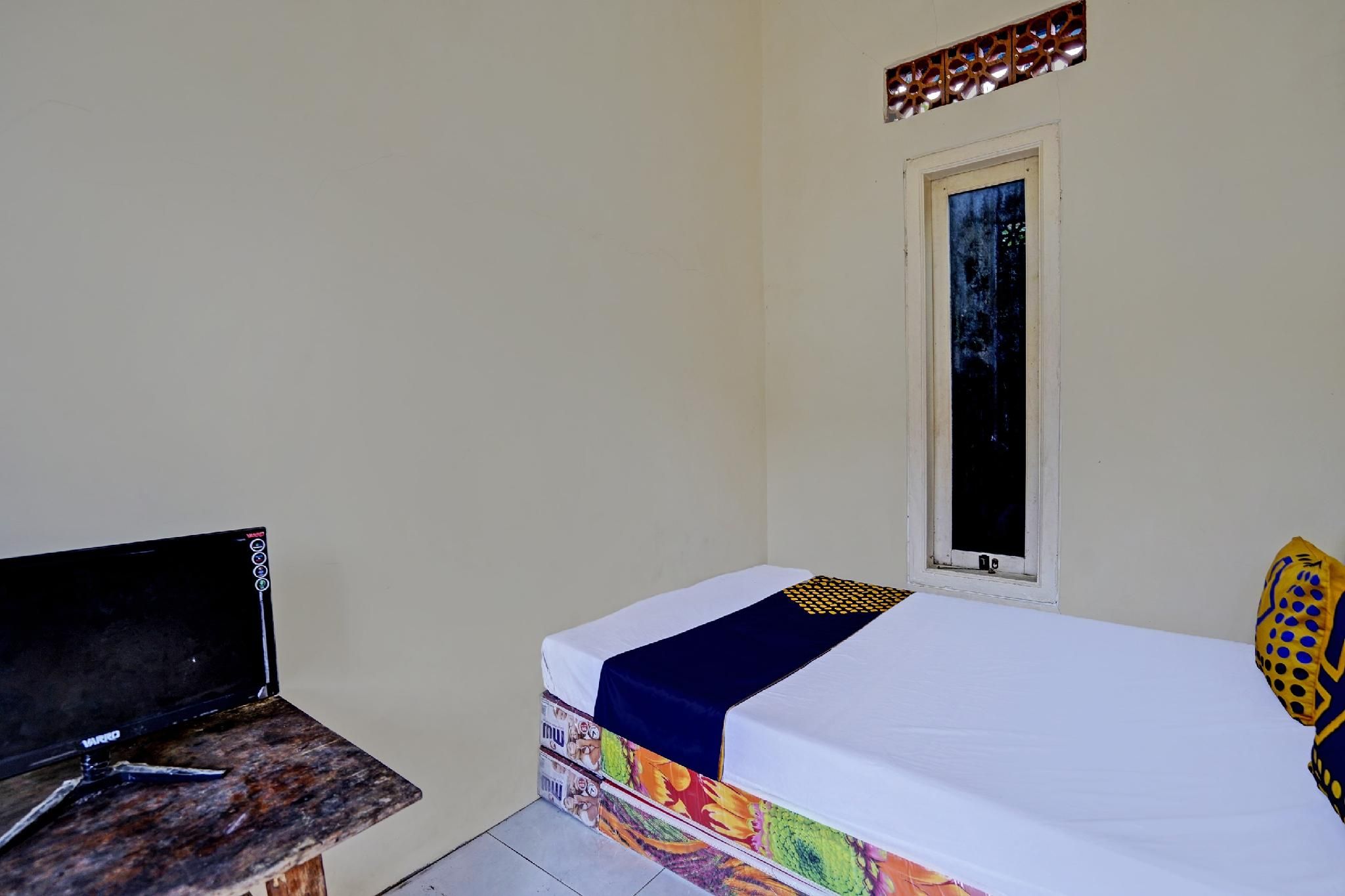 Single Room without Air Conditioning