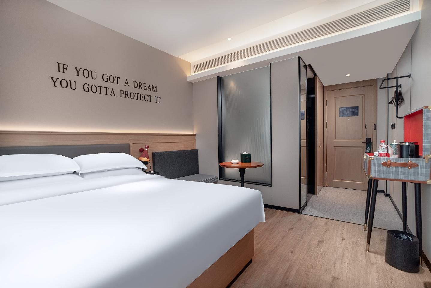 Dossen - Standard Bed Room
