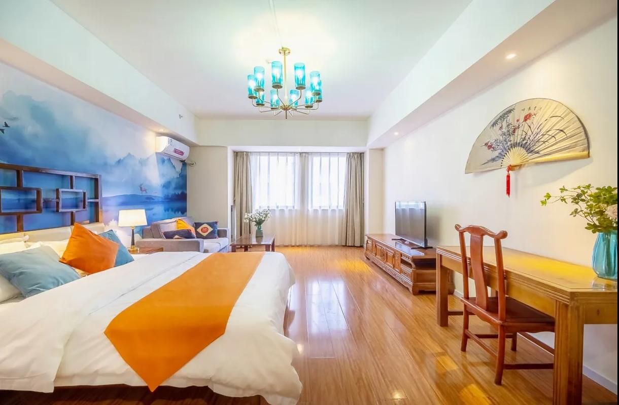 WH - Deluxe Bed Room