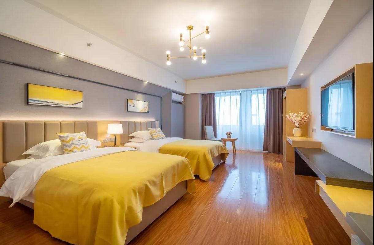 King Twin Room With City View