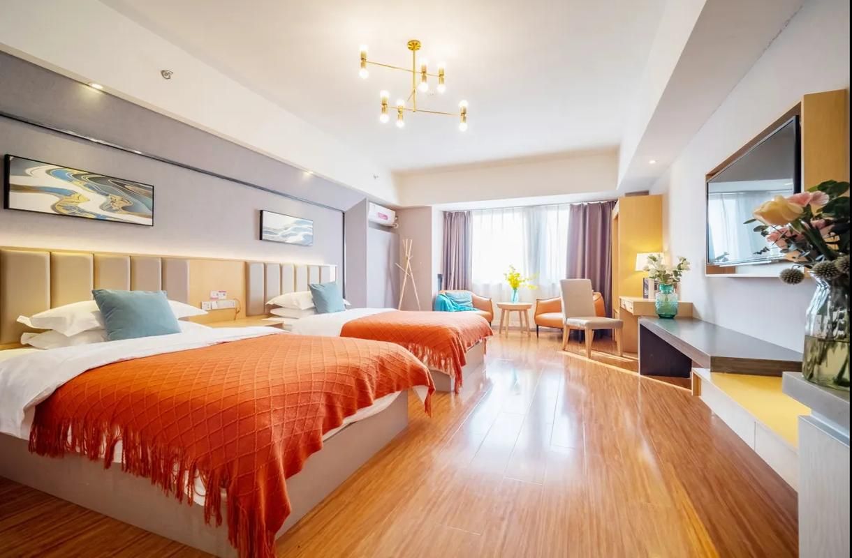 King Twin Room With City View