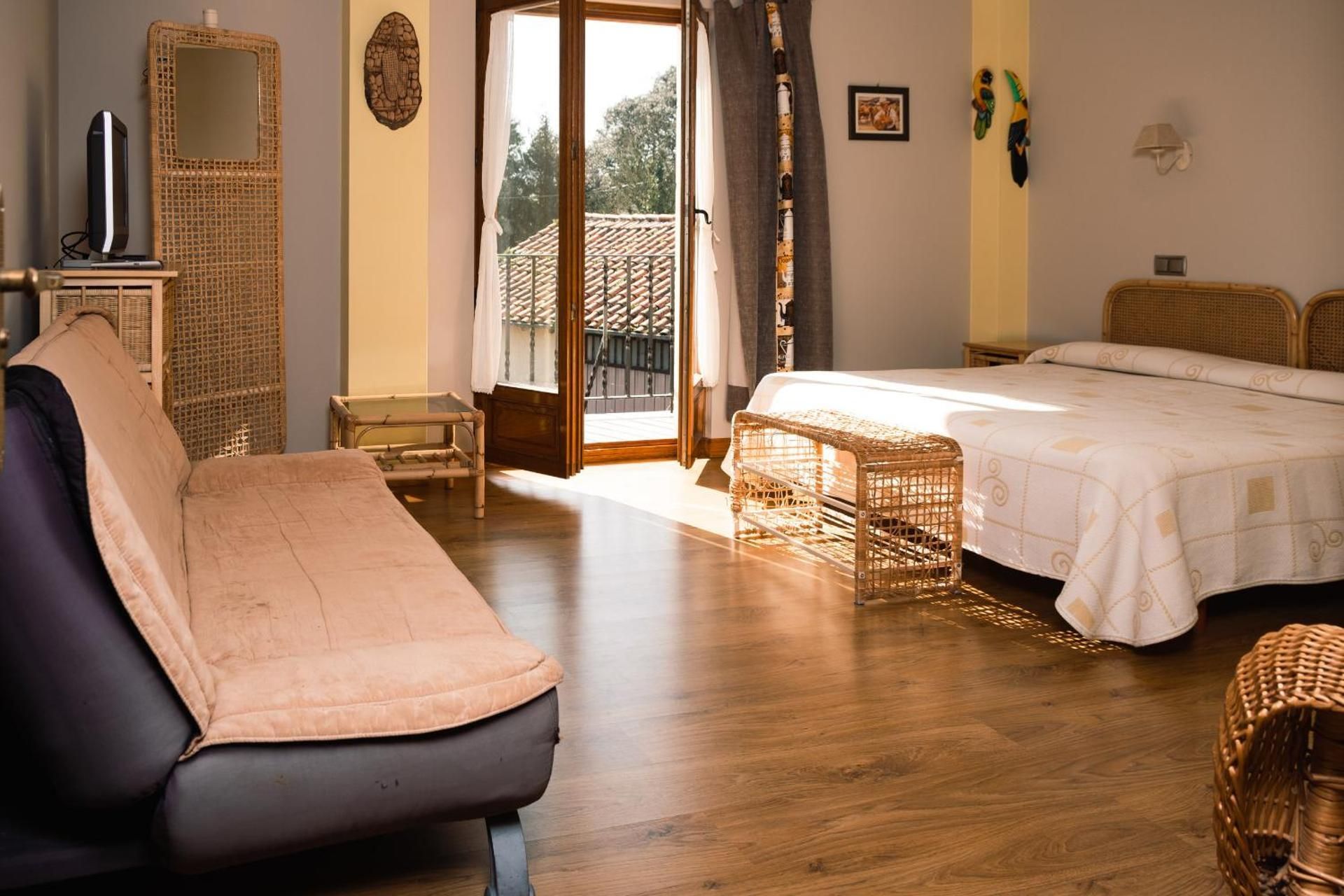 Quadruple Room with Private Bathroom