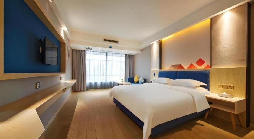 Borrman Hotel Liuzhou High-Speed Railway Station Dossen - Deluxe Family Room